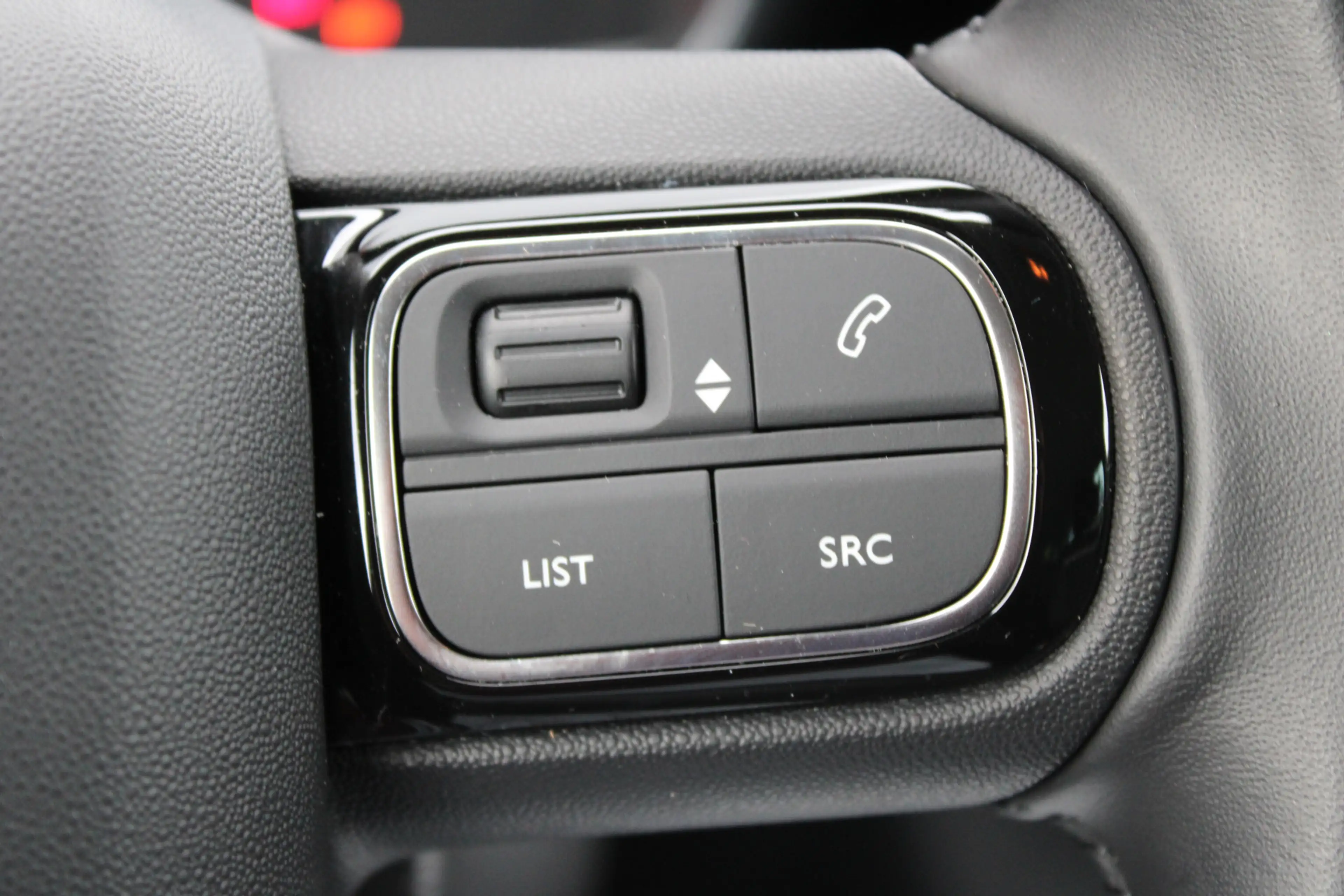 Citroen C3 Aircross 1.2 PureTech You — photo 11