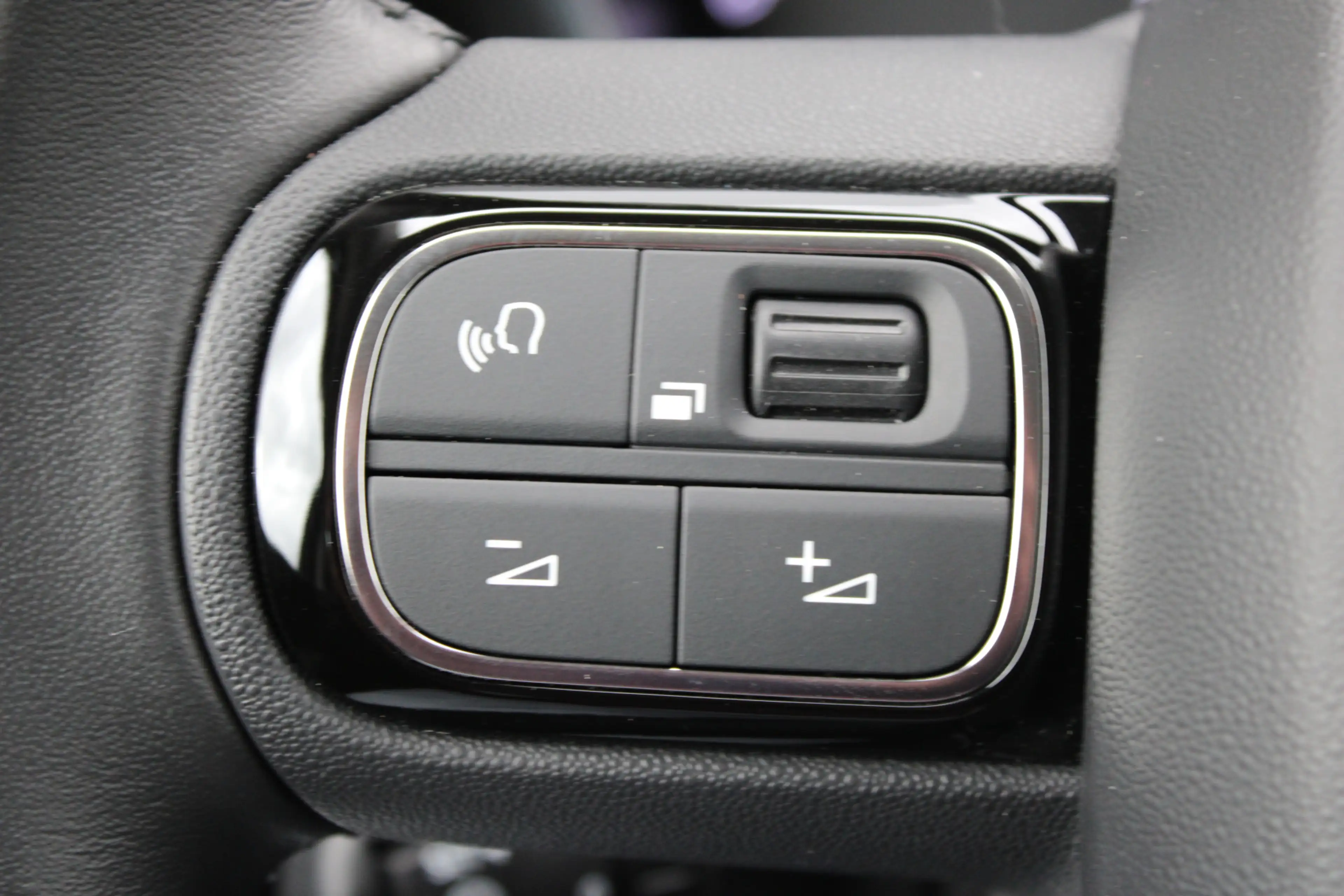 Citroen C3 Aircross 1.2 PureTech You — photo 10