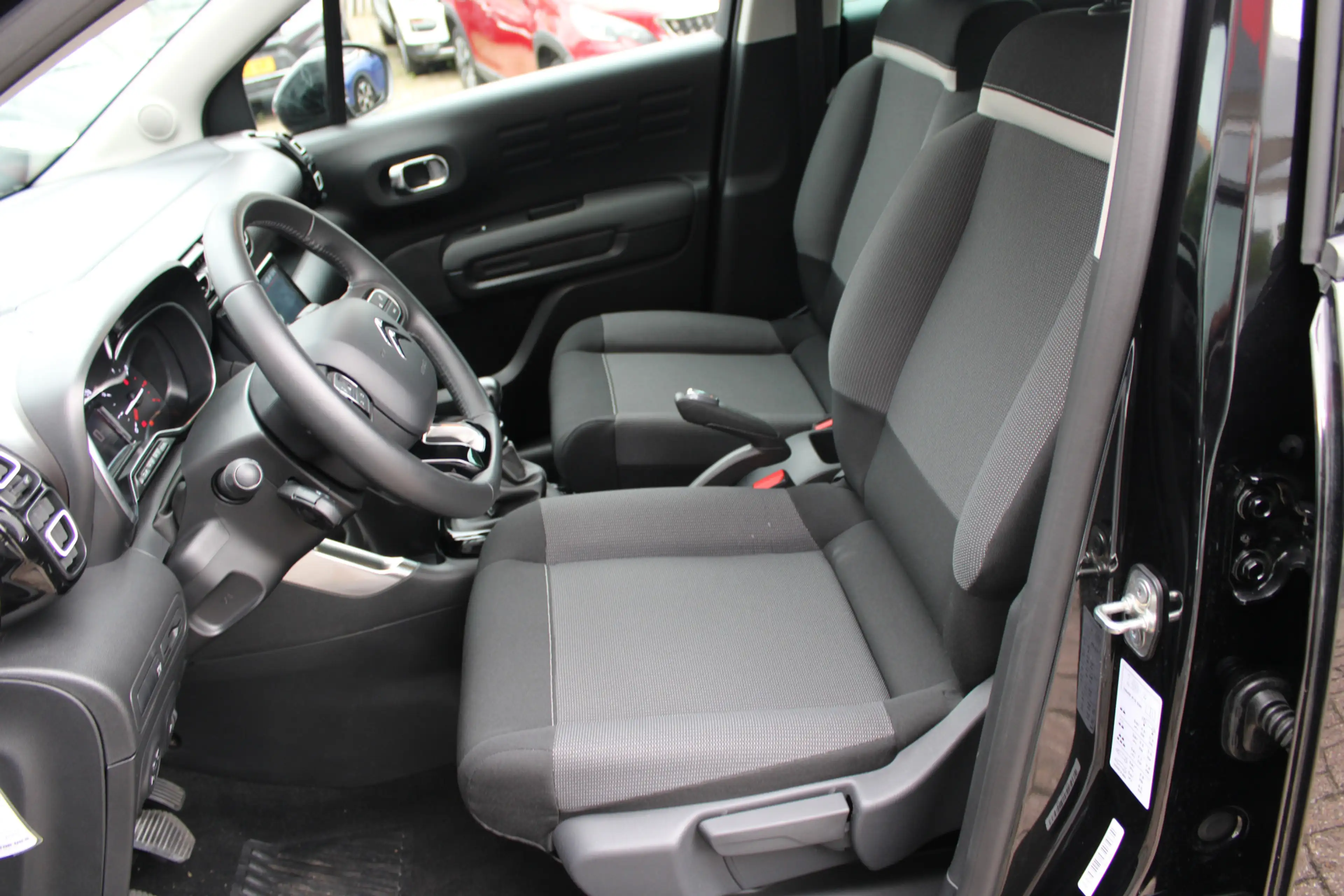 Citroen C3 Aircross 1.2 PureTech You — photo 6