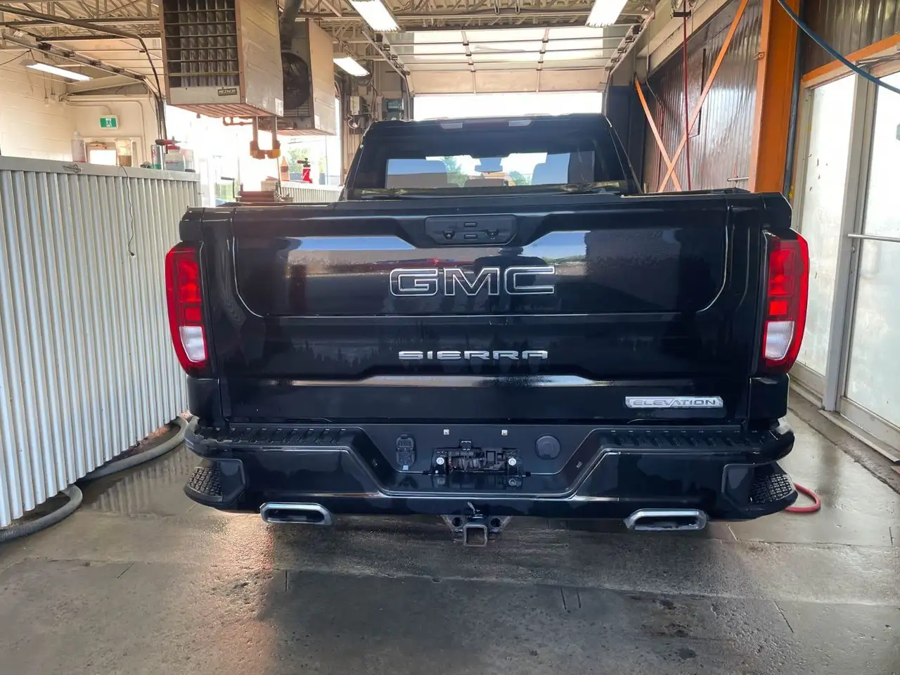 GMC Sierra 1500 снимка GMC Sierra 1500