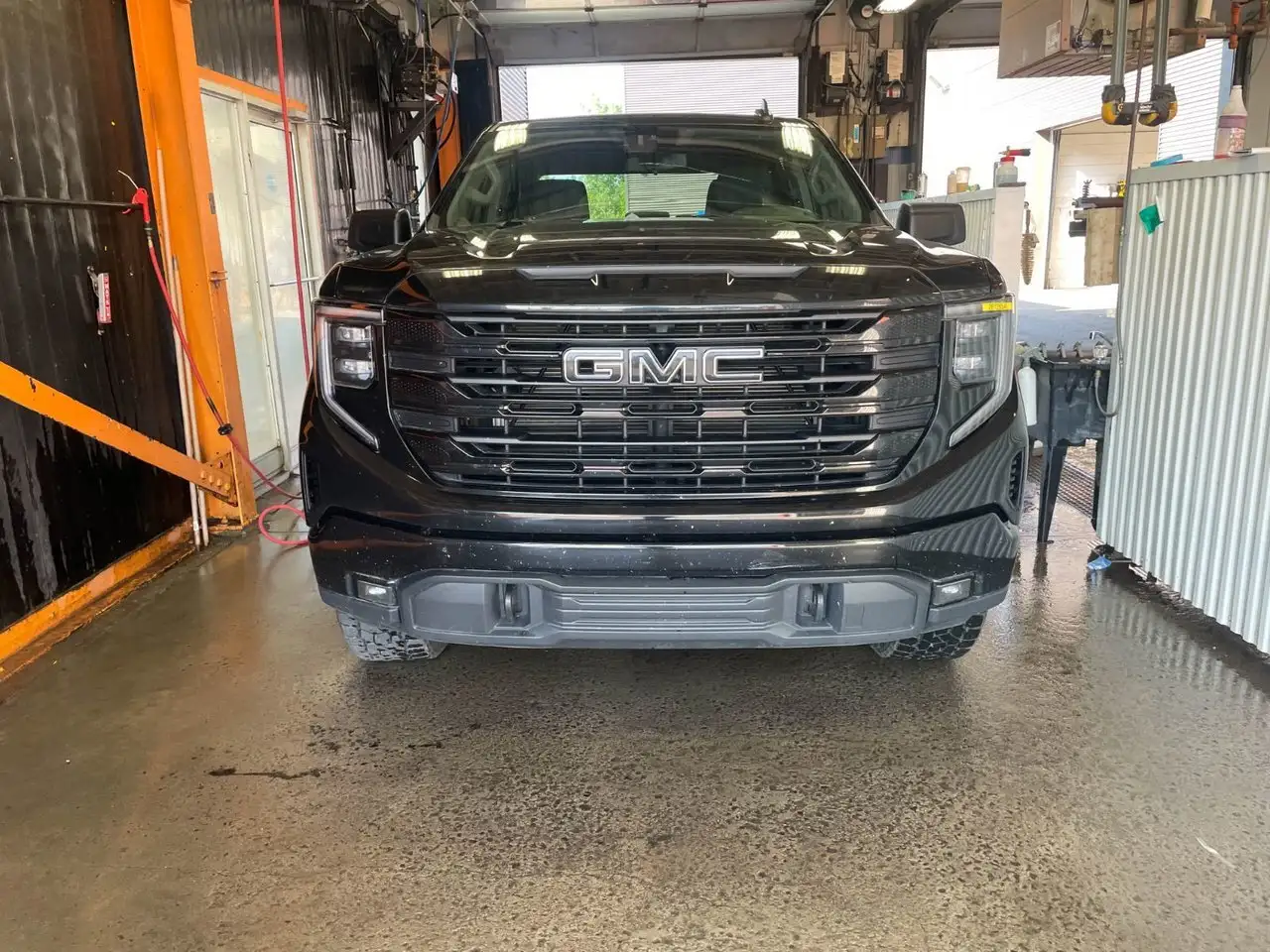 GMC Sierra 1500 снимка GMC Sierra 1500