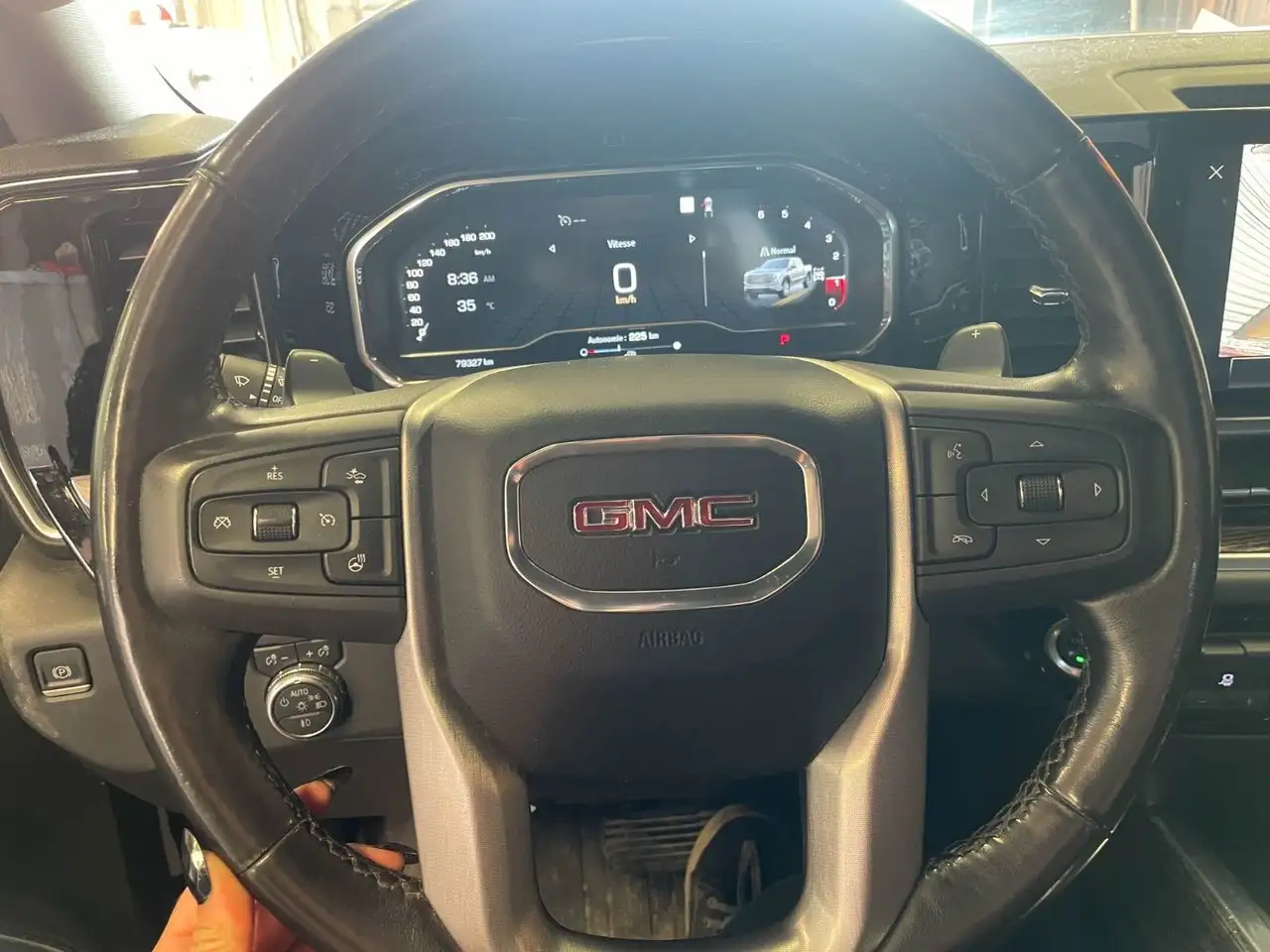 GMC Sierra 1500 снимка GMC Sierra 1500