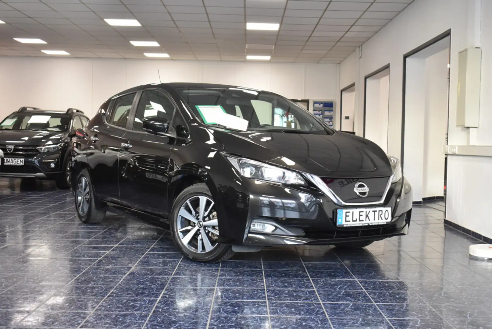 Nissan Leaf 40 kWh Acenta Tempomat Kamera 1-Hand Sitzh Schwarz - 1