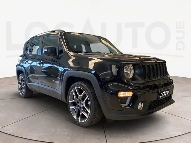 Jeep Renegade view 3