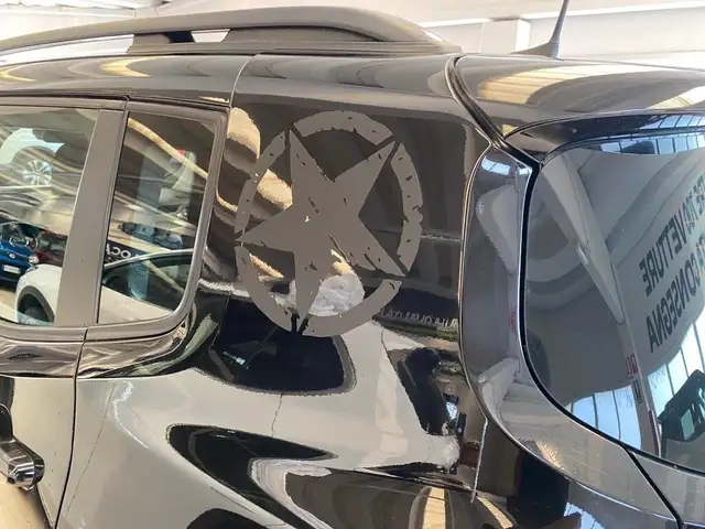 Jeep Renegade view 15