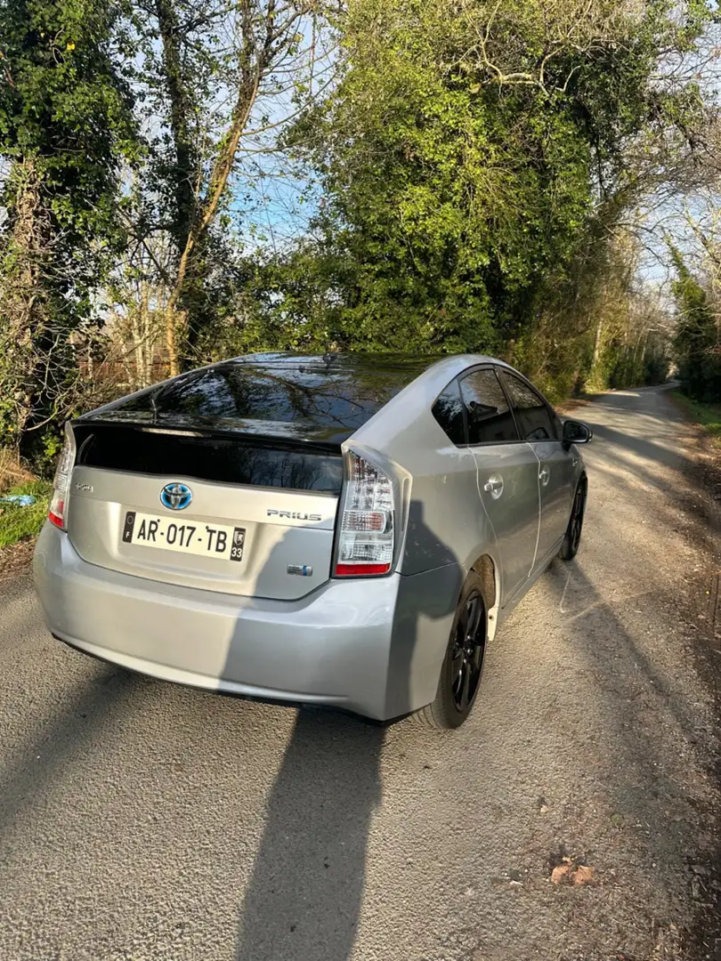 Toyota Prius 70 VVT-i GL - 2
