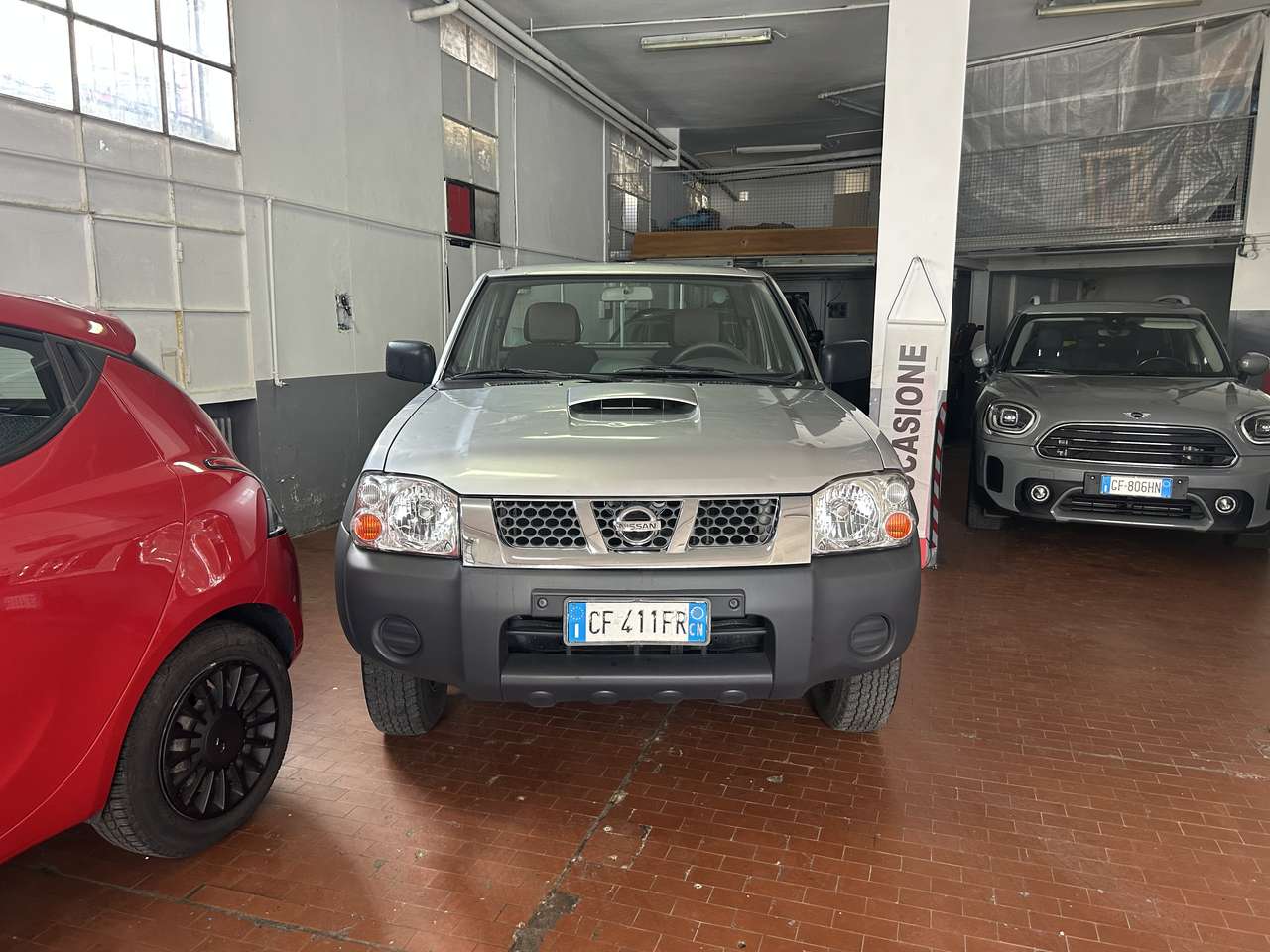 Nissan King Cab 2.5 td 133cv