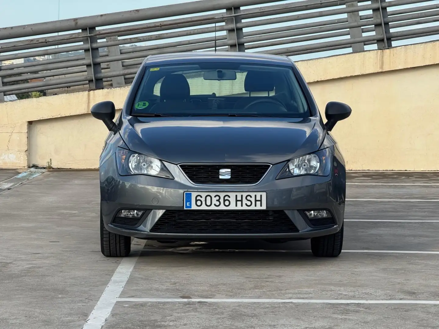 SEAT Ibiza 1.2 Tsi Reference 85 Gris - 2