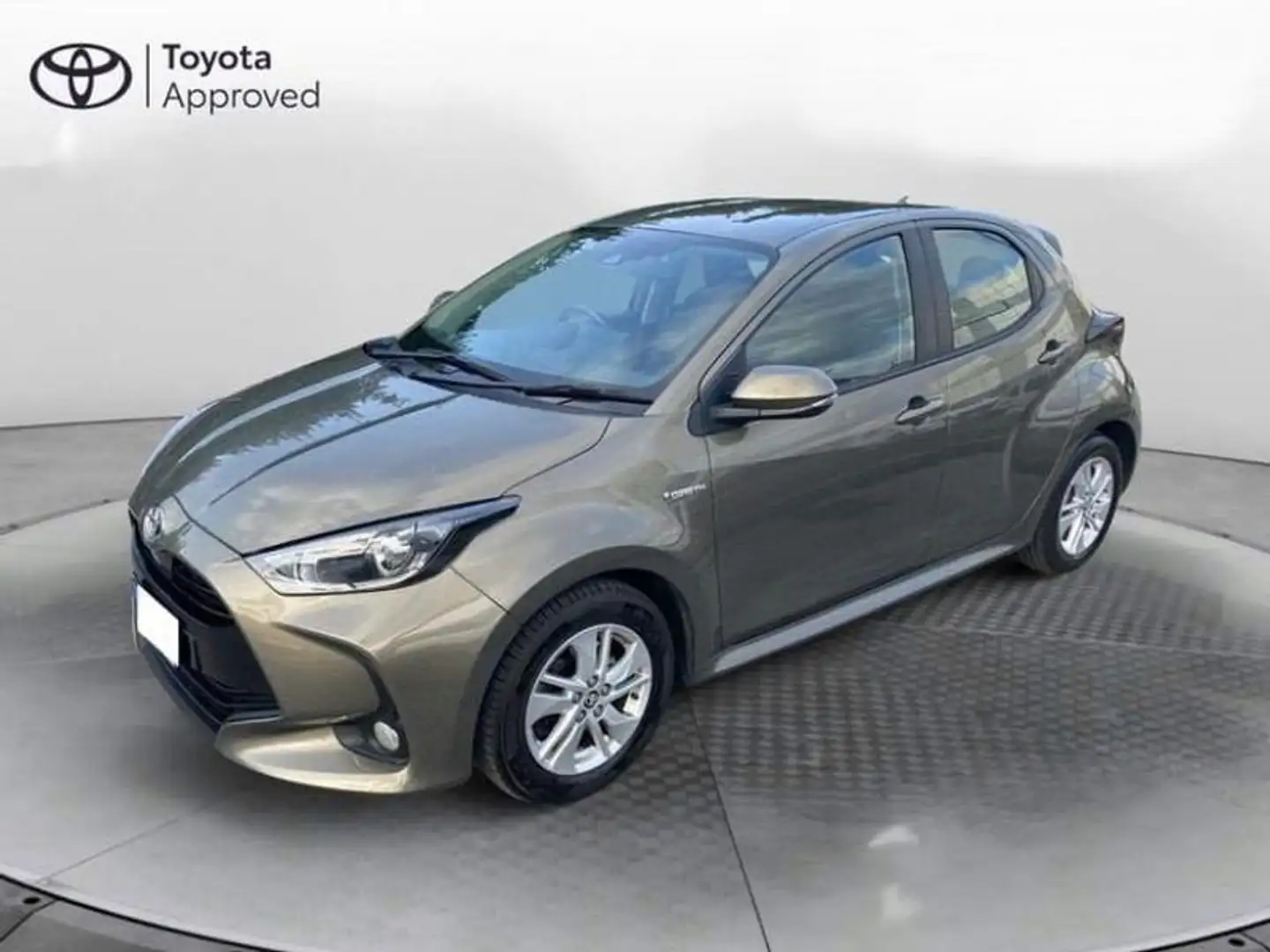 Toyota Yaris 1.5 Hybrid 5 porte Business Bronze - 2