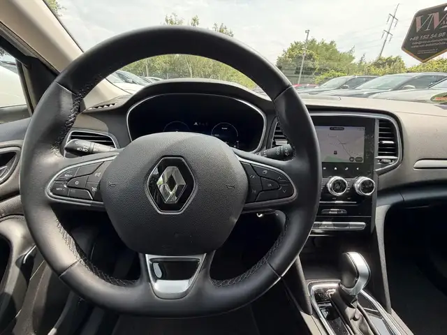 Renault Megane E-Tech view 9