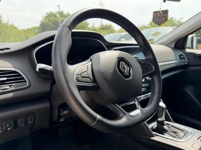 Renault Megane E-Tech view 7