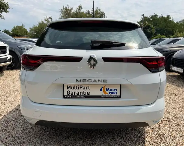Renault Megane E-Tech view 5