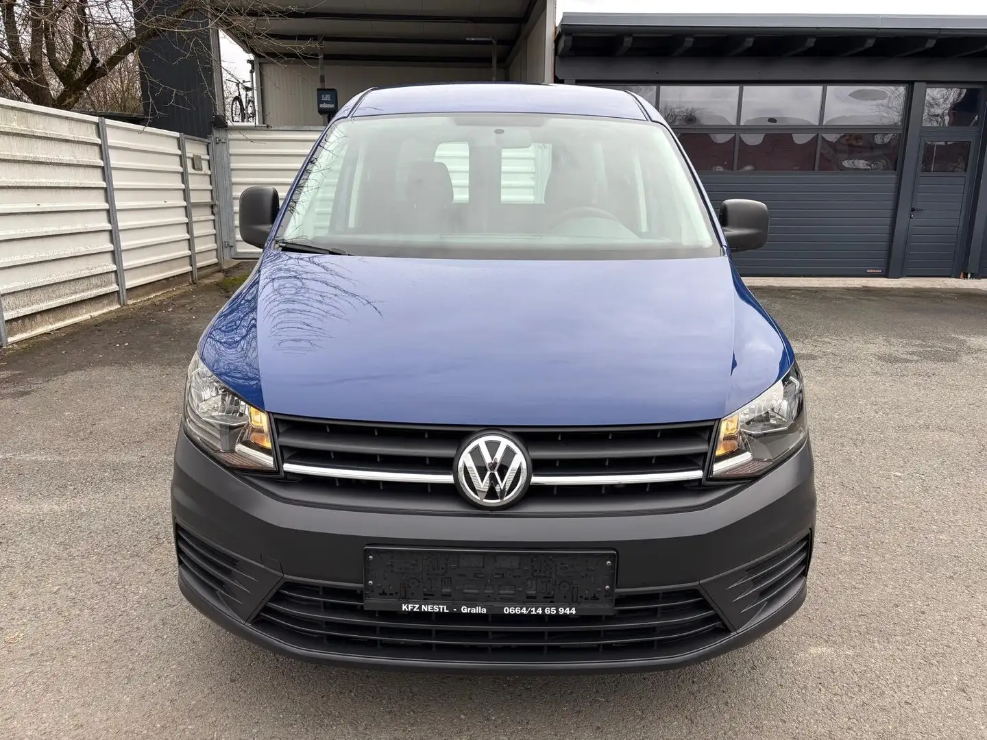 Volkswagen Caddy Kasten 1,6 TDI Maxi Blau - 2