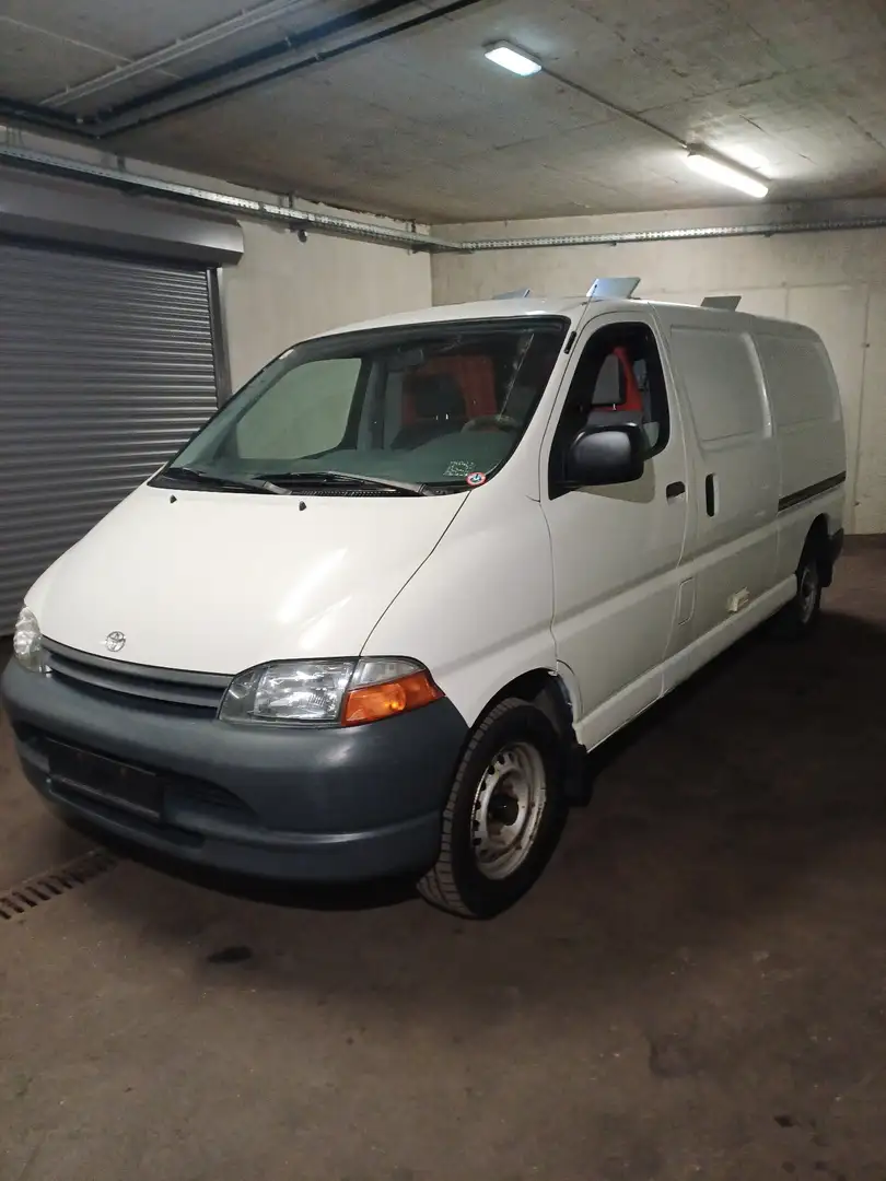 Toyota Hiace 2,4 kz. Ds.  Lang - 1