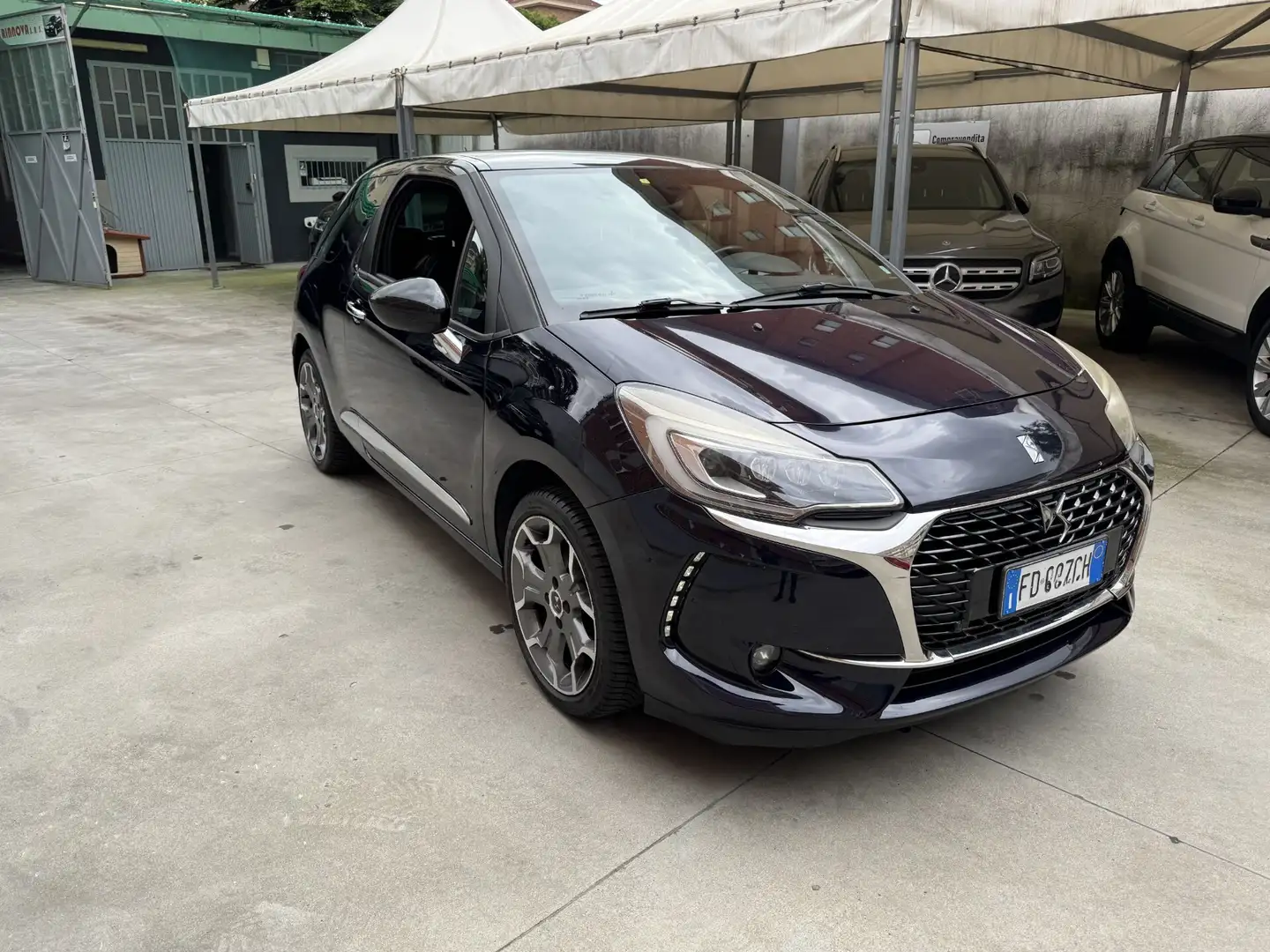 DS Automobiles DS 3 DS 3 PureTech 110 S&S EAT6 Sport Chic C.AUTOMATICO Kék - 2