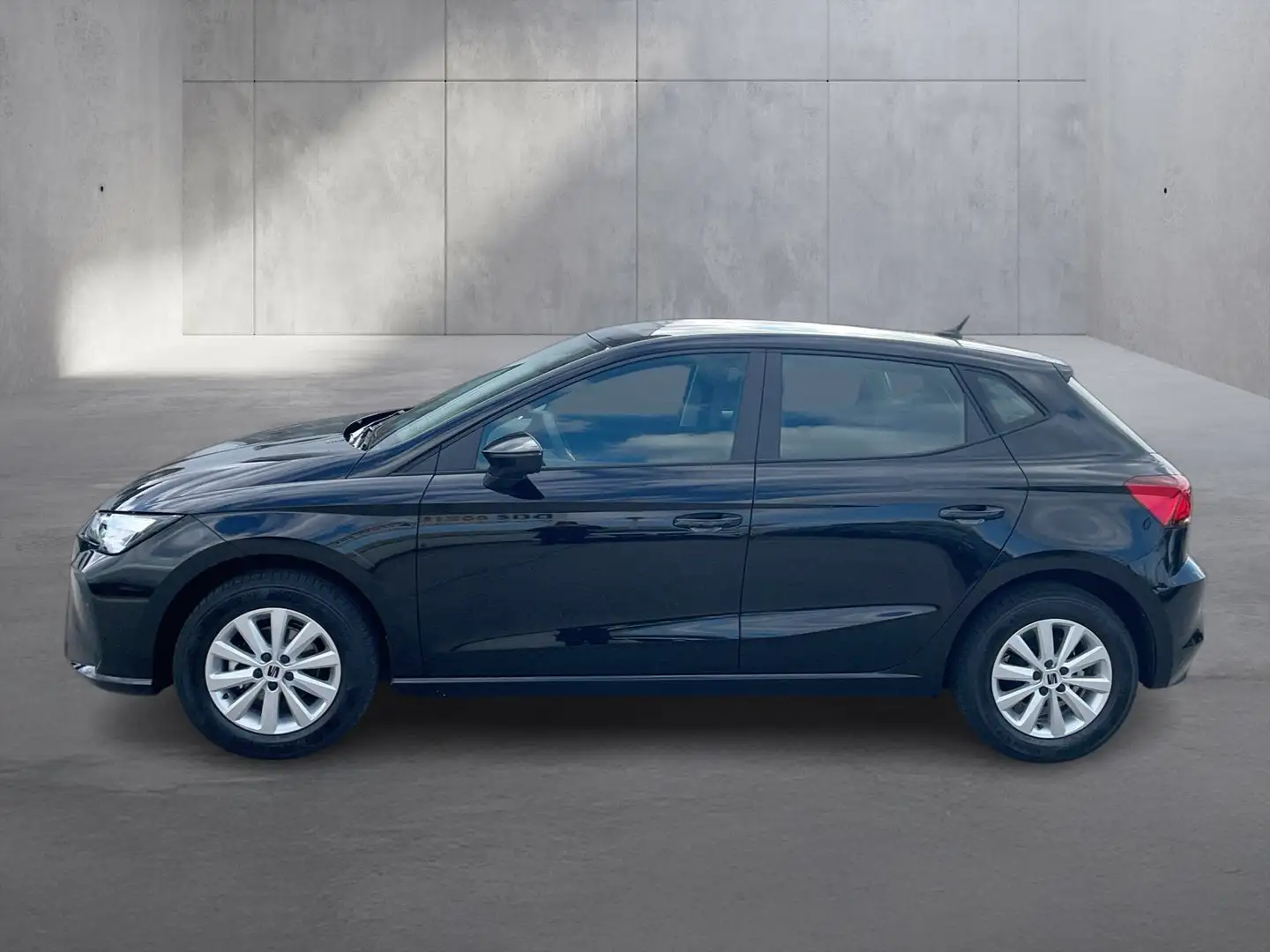 SEAT Ibiza Reference Edition 1.0 80PS Schwarz - 2