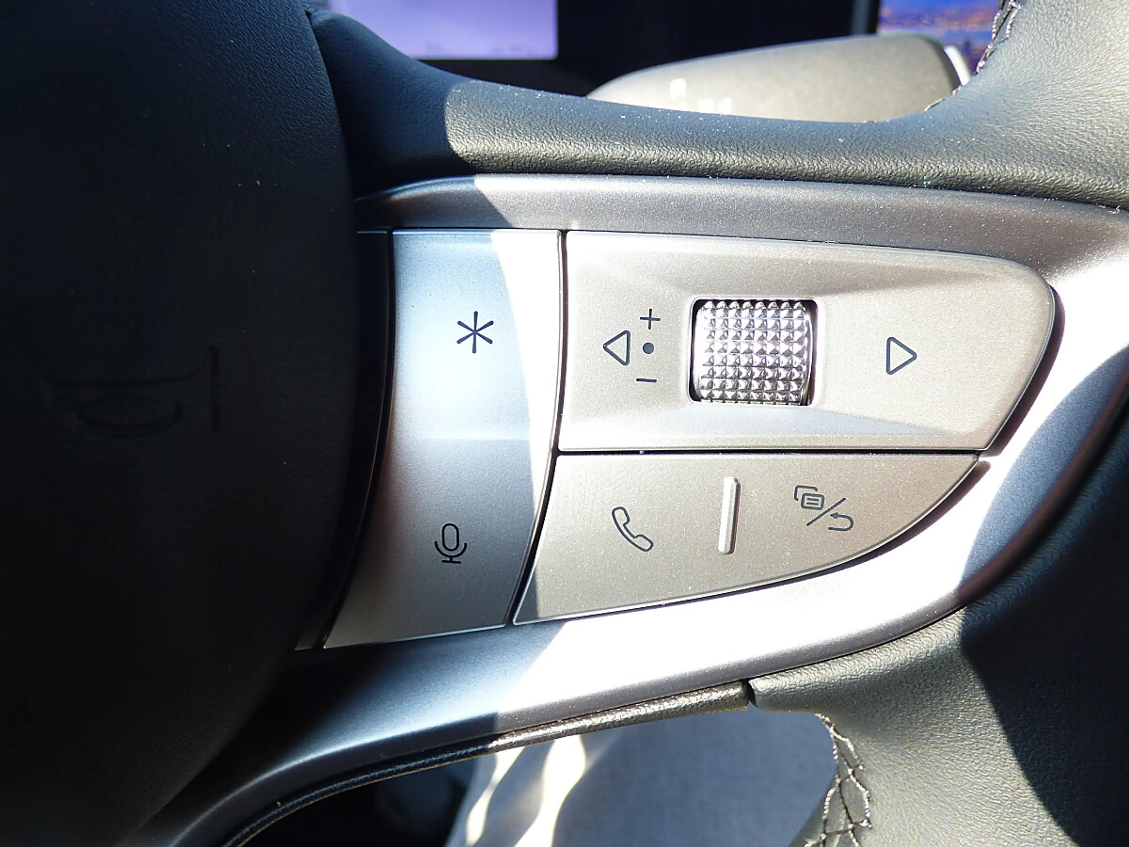 BYD Dolphin G DM-i PHEV 18,3kWh Comfort Lager — photo 10