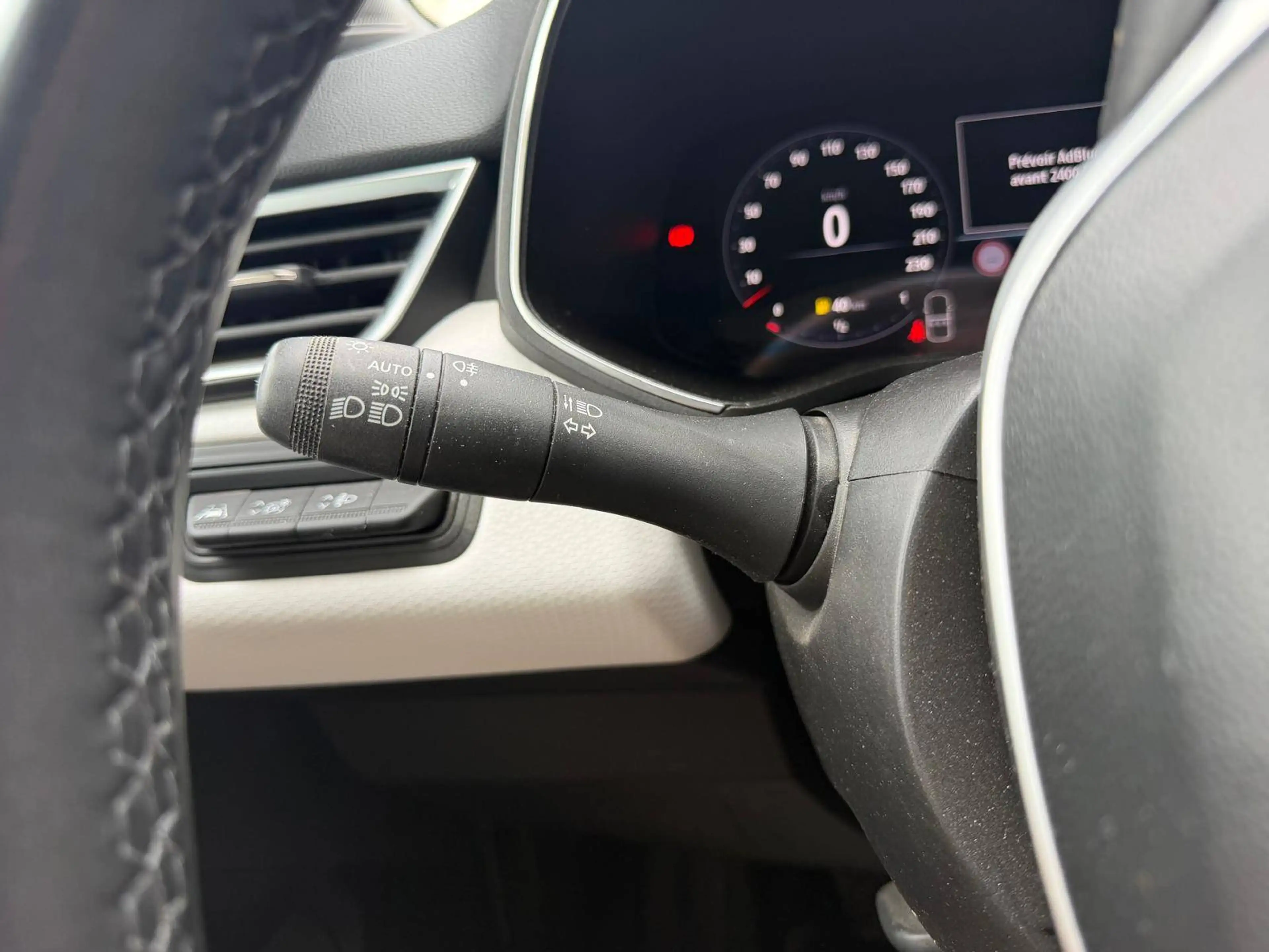 Renault Clio Clio 1.5 Blue dCi Techno — photo 8