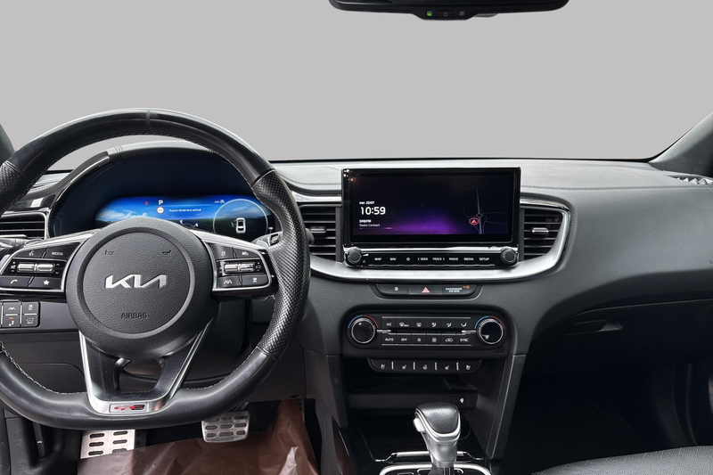Kia ProCeed / pro_cee'd Gt line — photo 10