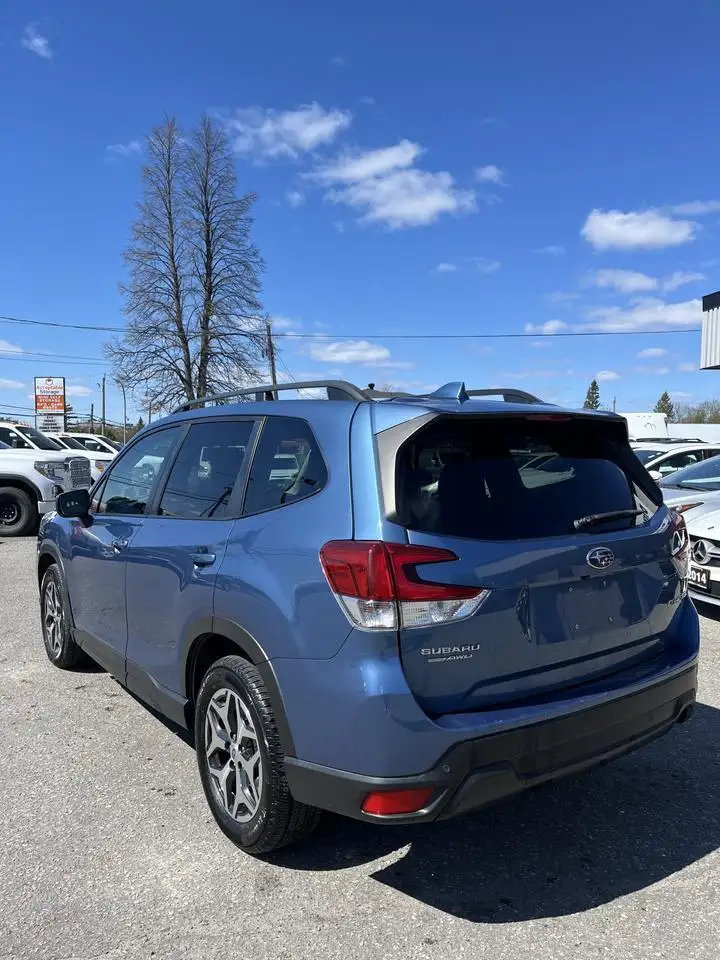 Subaru Forester снимка Subaru Forester