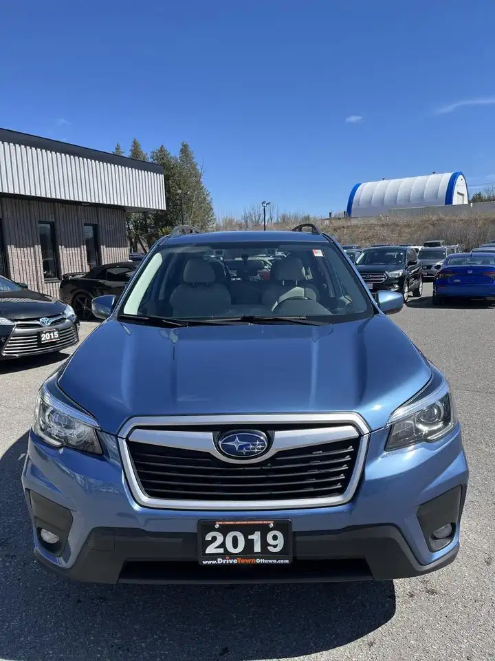 Subaru Forester снимка Subaru Forester