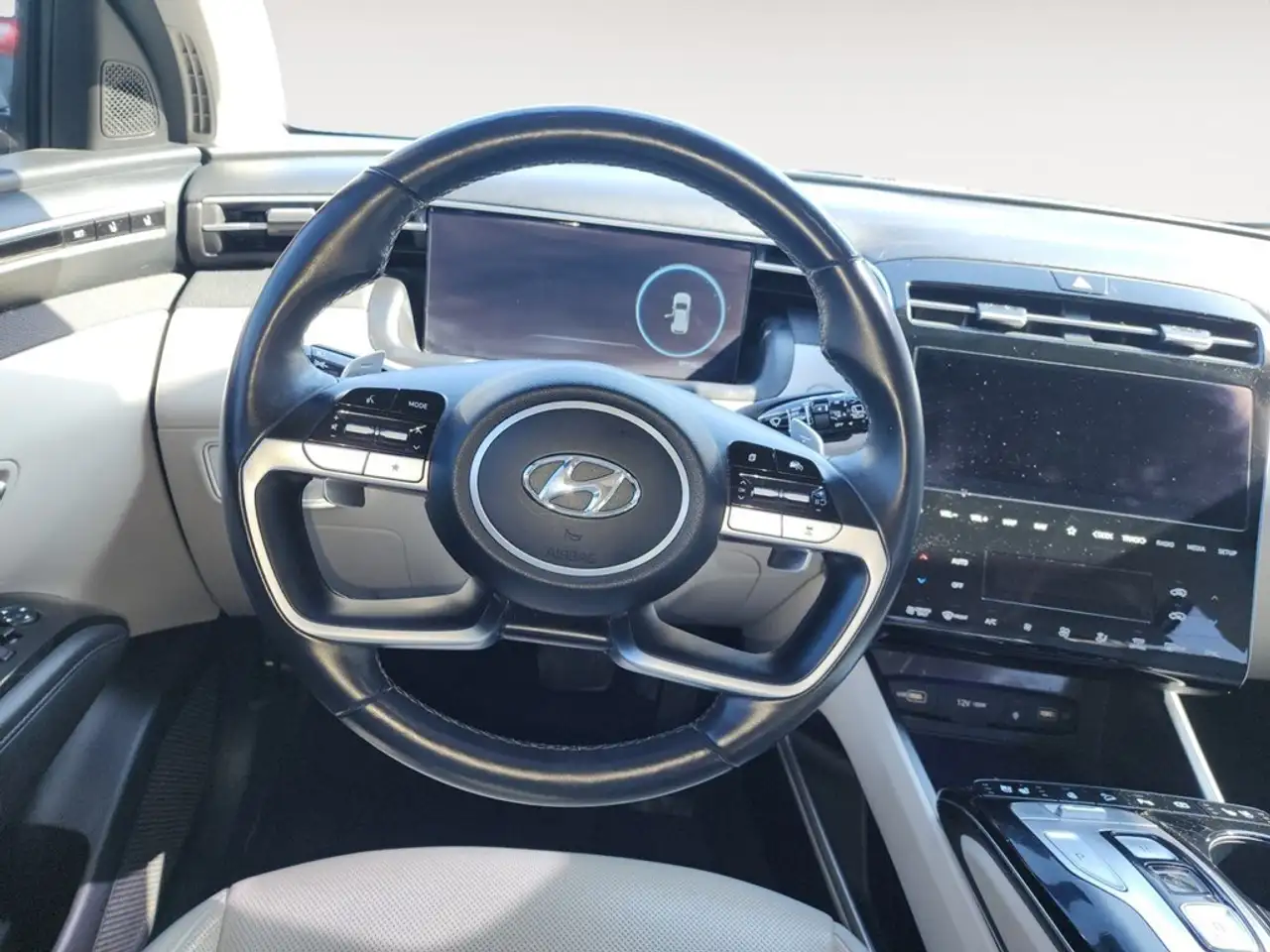 Hyundai TUCSON снимка Hyundai TUCSON