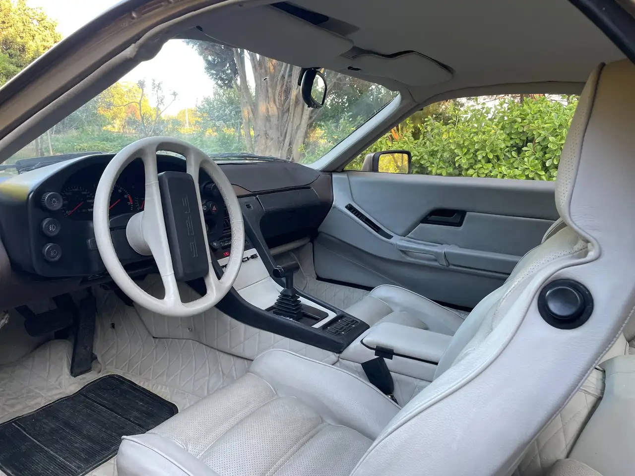 Porsche 928 4.7 S, foto 8