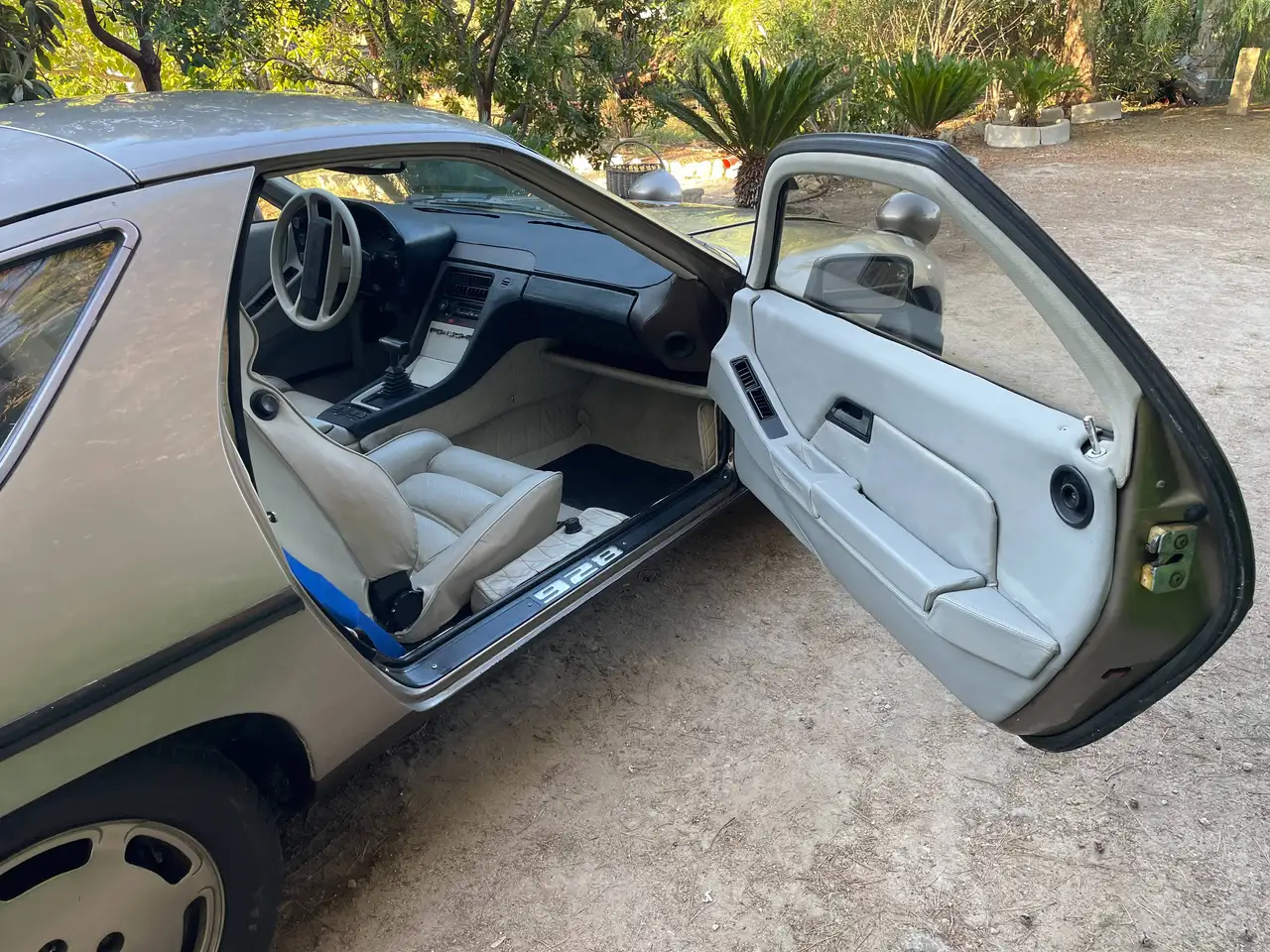 Porsche 928 4.7 S, foto 10