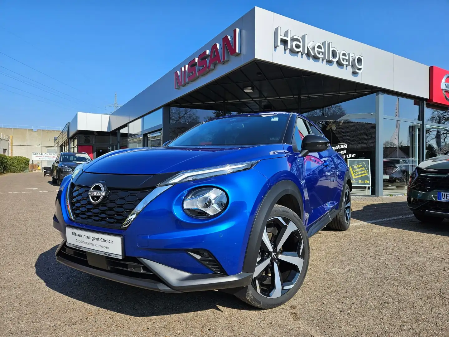 Nissan Juke 1.6 Hybrid Tekna Blauw - 2