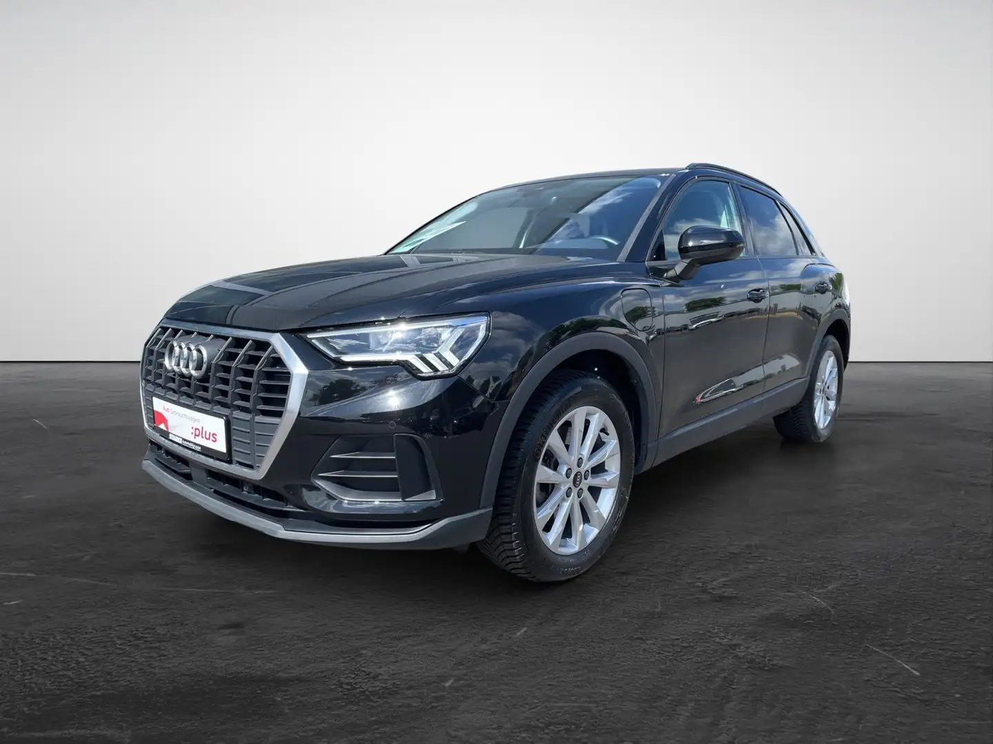 Audi Q3 45 TFSI e S tronic Schwarz - 2