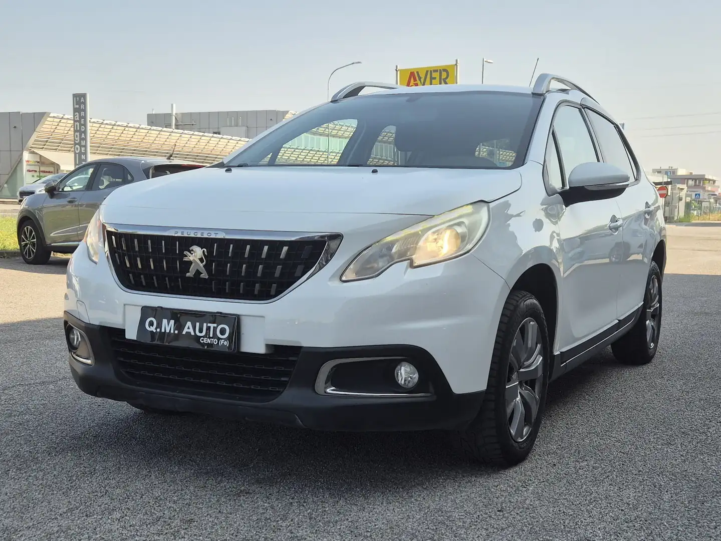 Peugeot 2008 BlueHDi 100 Active Wit - 2