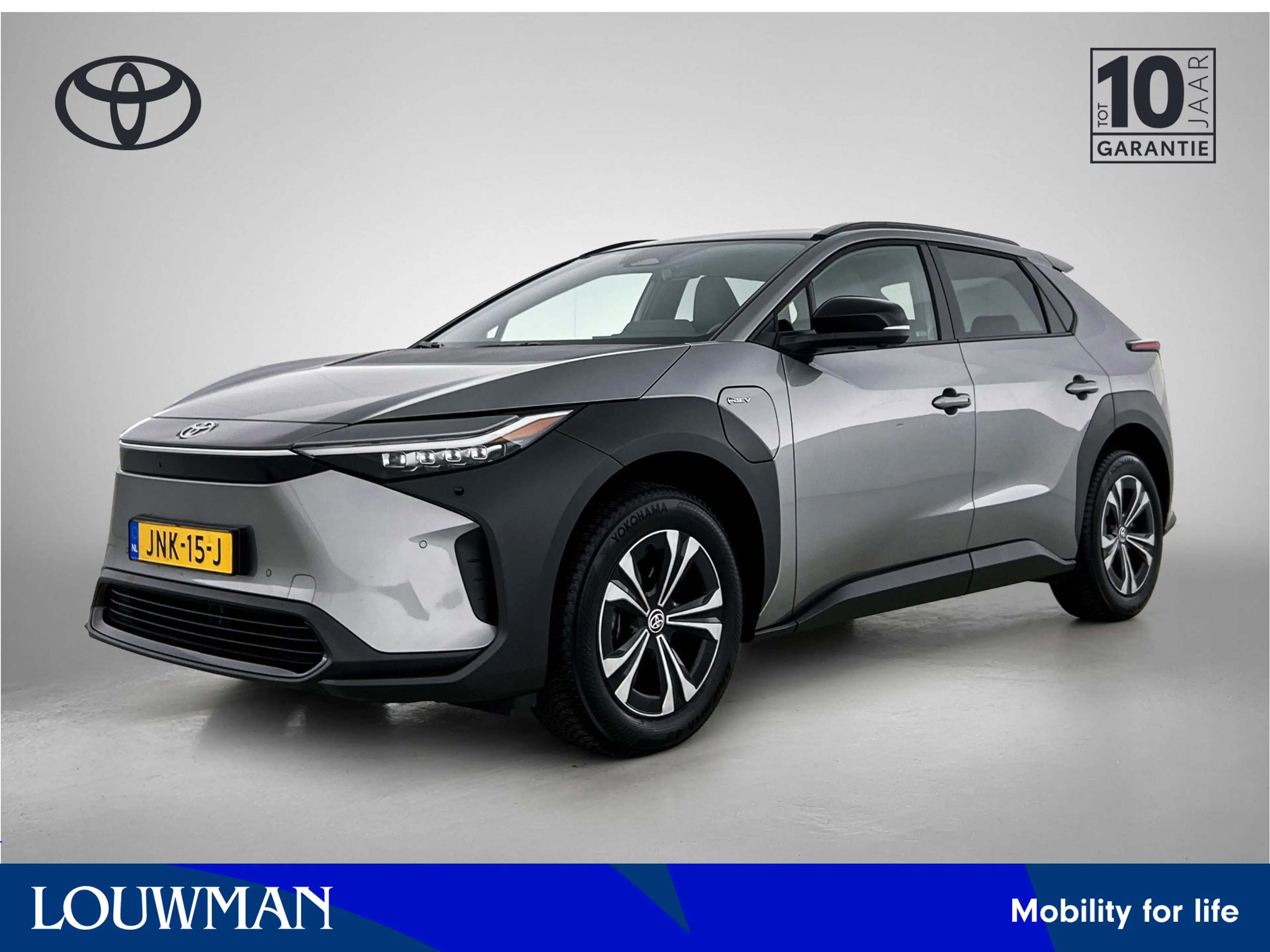 Toyota bZ4X Dynamic 71 kWh | Navigatie | PDC | Stoel en stuurv