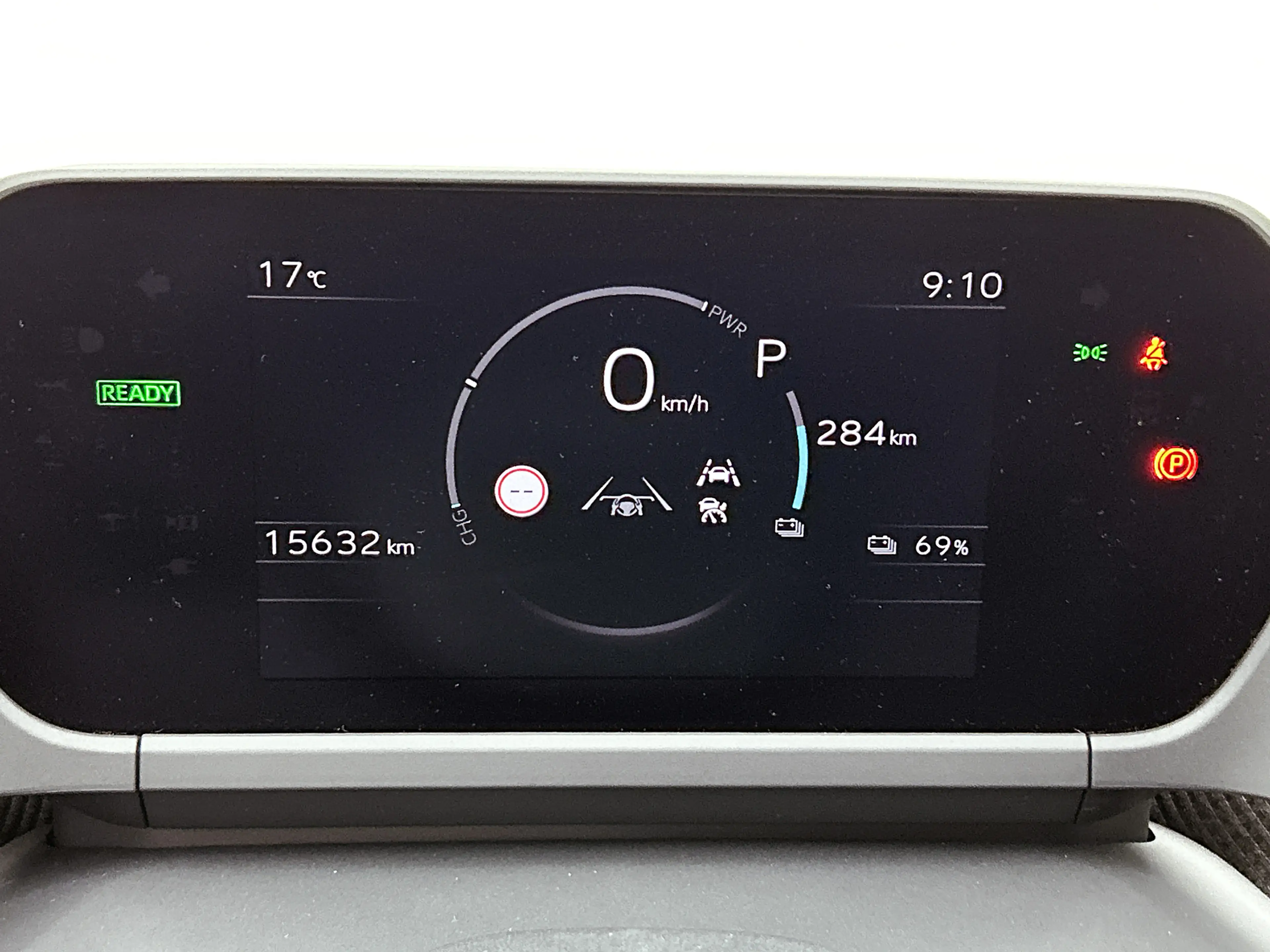 Toyota bZ4X Dynamic 71 kWh | Navigatie | PDC | Stoel en stuurv — photo 5