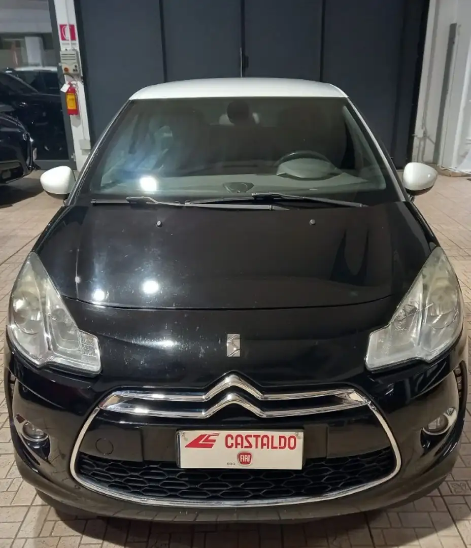 DS Automobiles DS 3 1.4 HDi 70 Chic Grau - 1