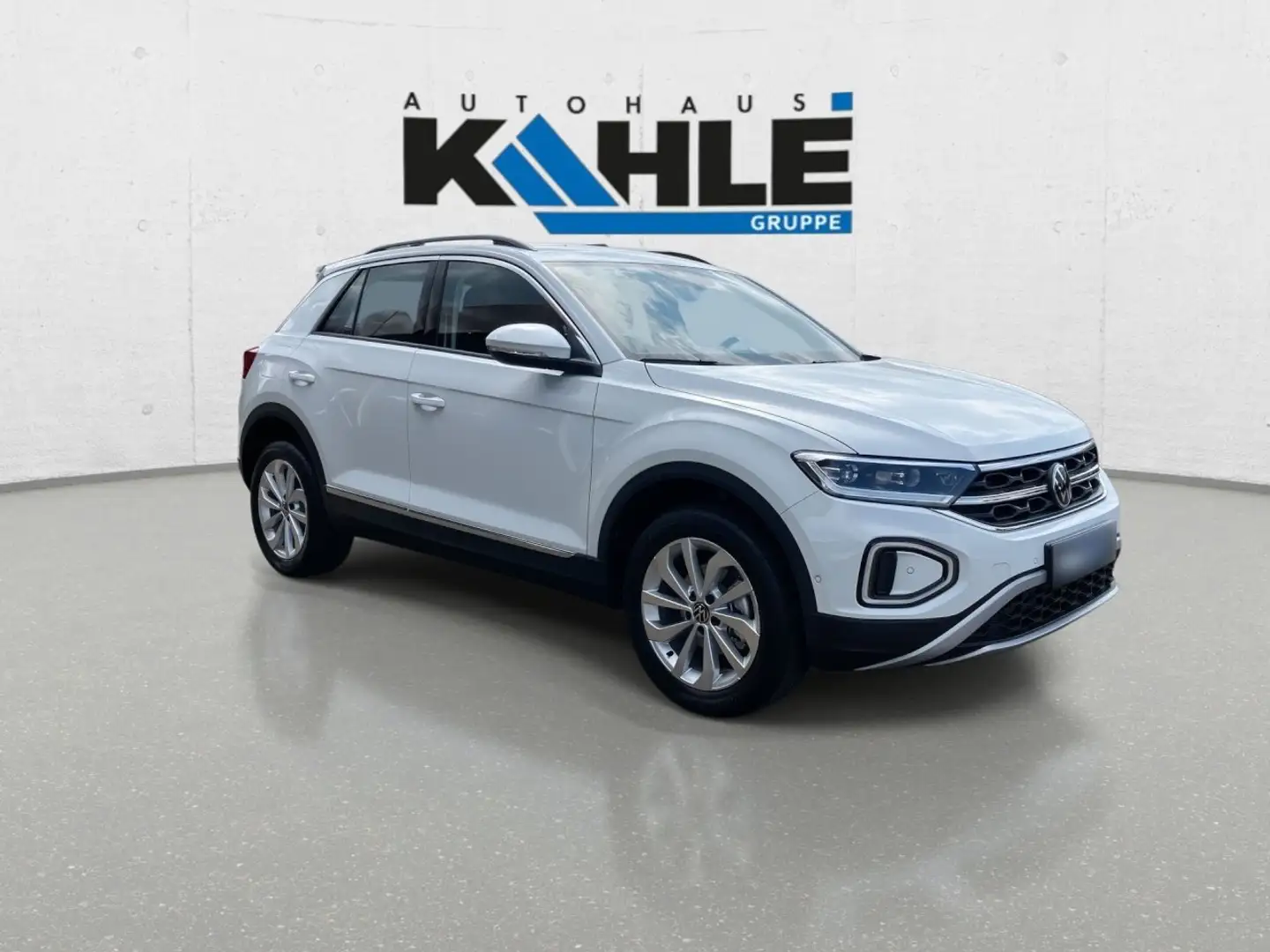 Volkswagen T-Roc 1.5 TSI DSG Style Navi AHK LED ACC SHZ Klima RFK A Weiß - 2