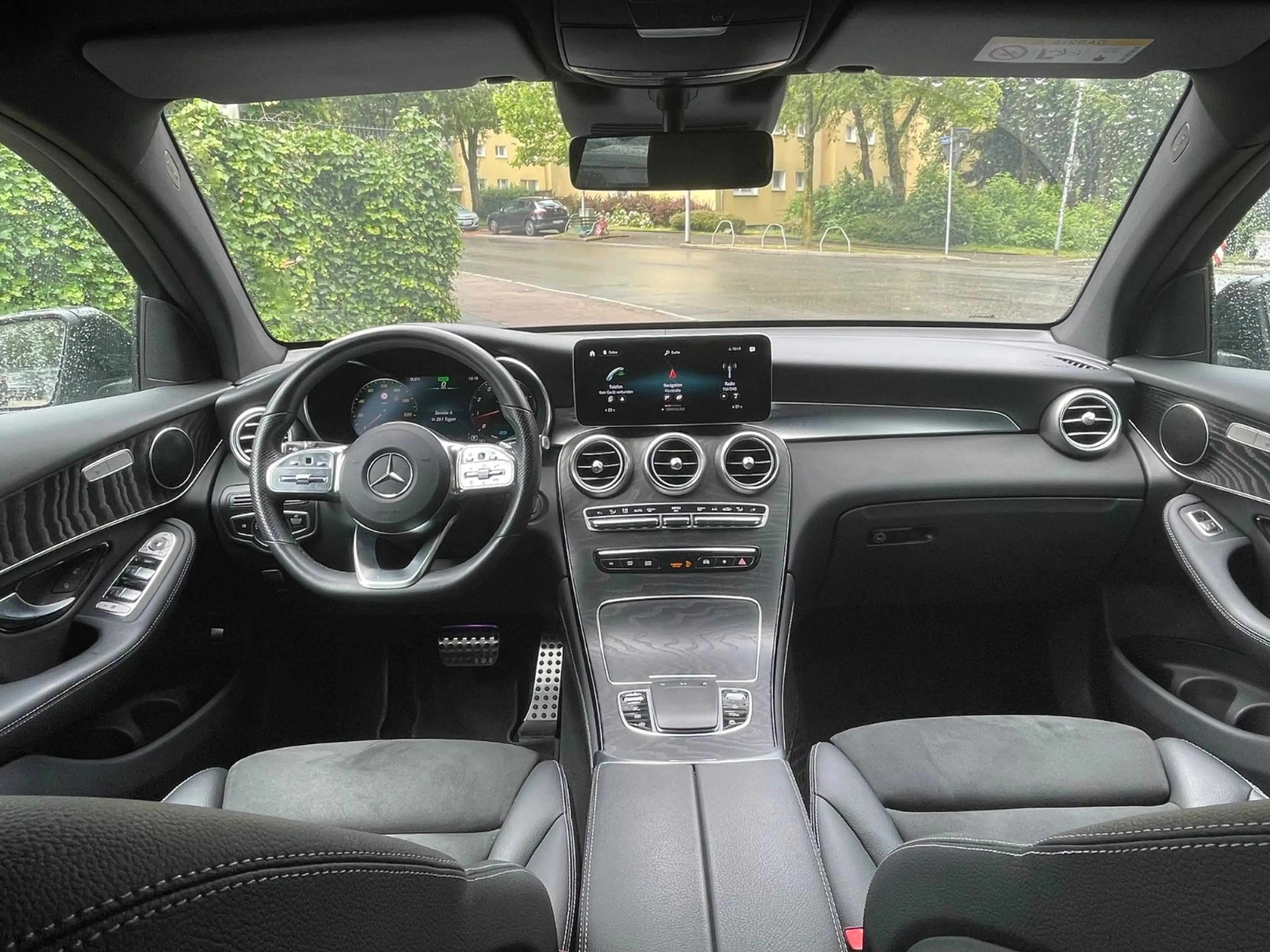 Mercedes-Benz GLC 300 Coupe 4Matic //AMG*NIGHT*AMBIETE*360KAME — photo 11