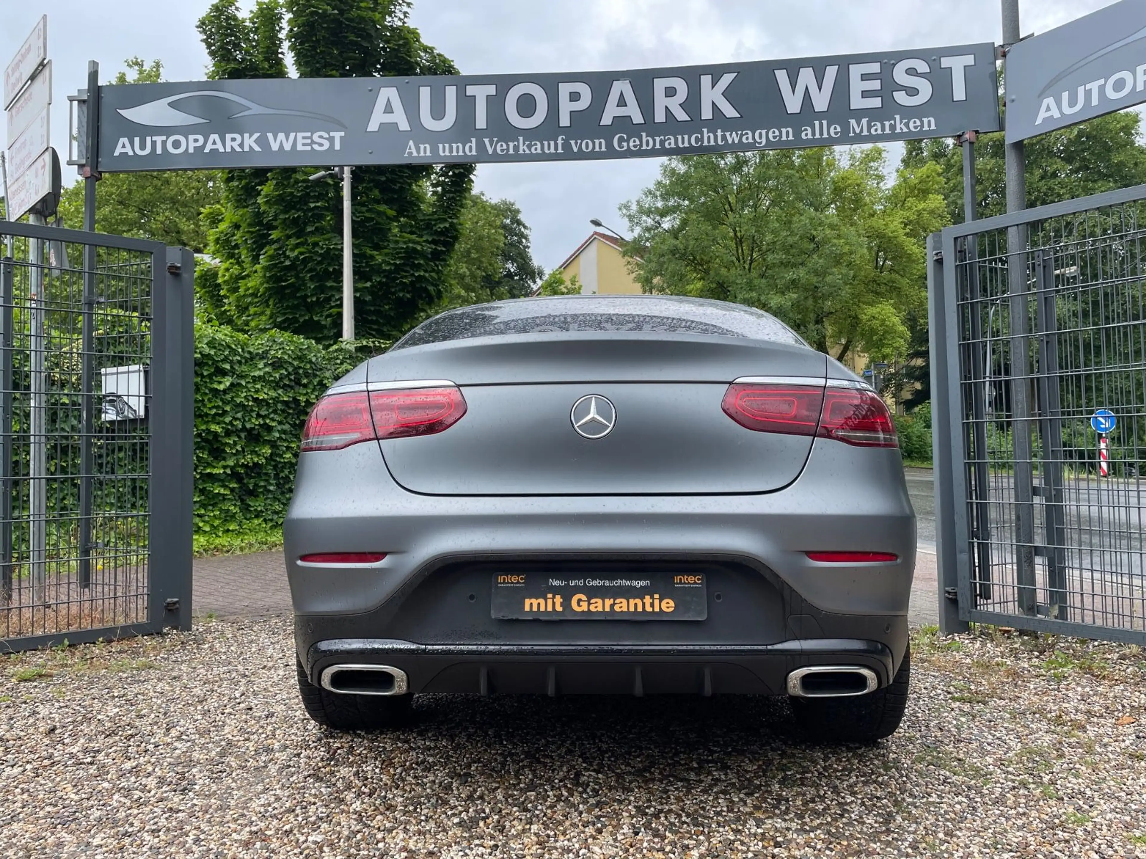 Mercedes-Benz GLC 300 Coupe 4Matic //AMG*NIGHT*AMBIETE*360KAME — photo 5