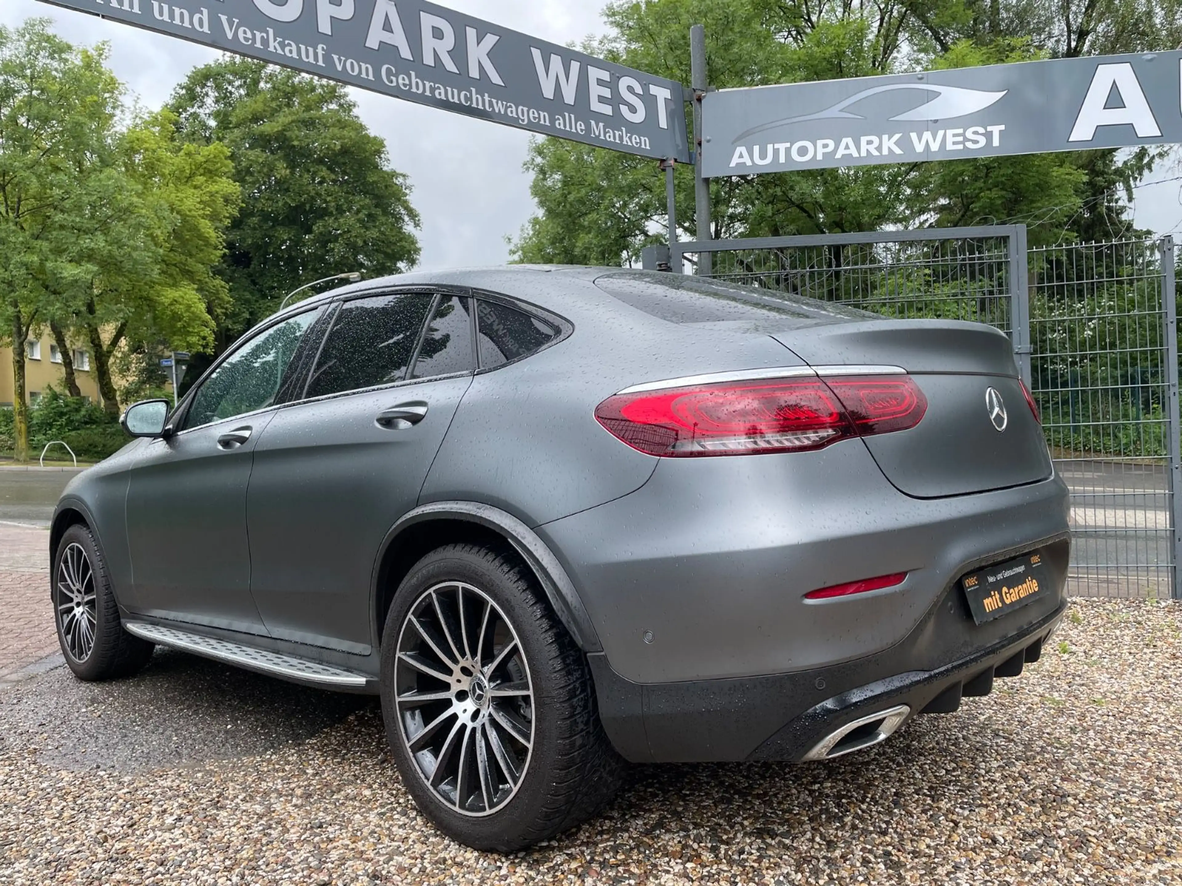 Mercedes-Benz GLC 300 Coupe 4Matic //AMG*NIGHT*AMBIETE*360KAME — photo 6