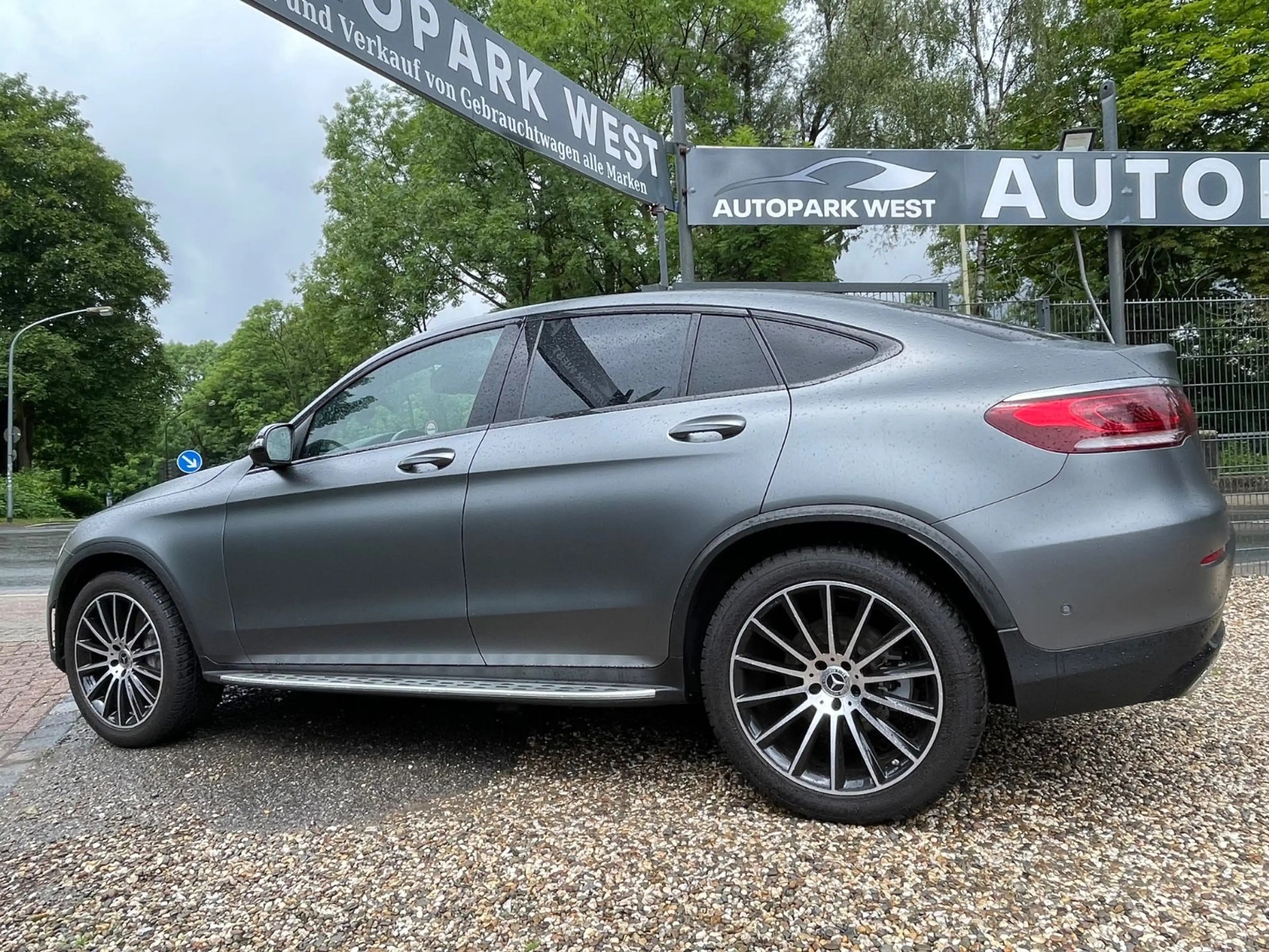 Mercedes-Benz GLC 300 Coupe 4Matic //AMG*NIGHT*AMBIETE*360KAME — photo 7