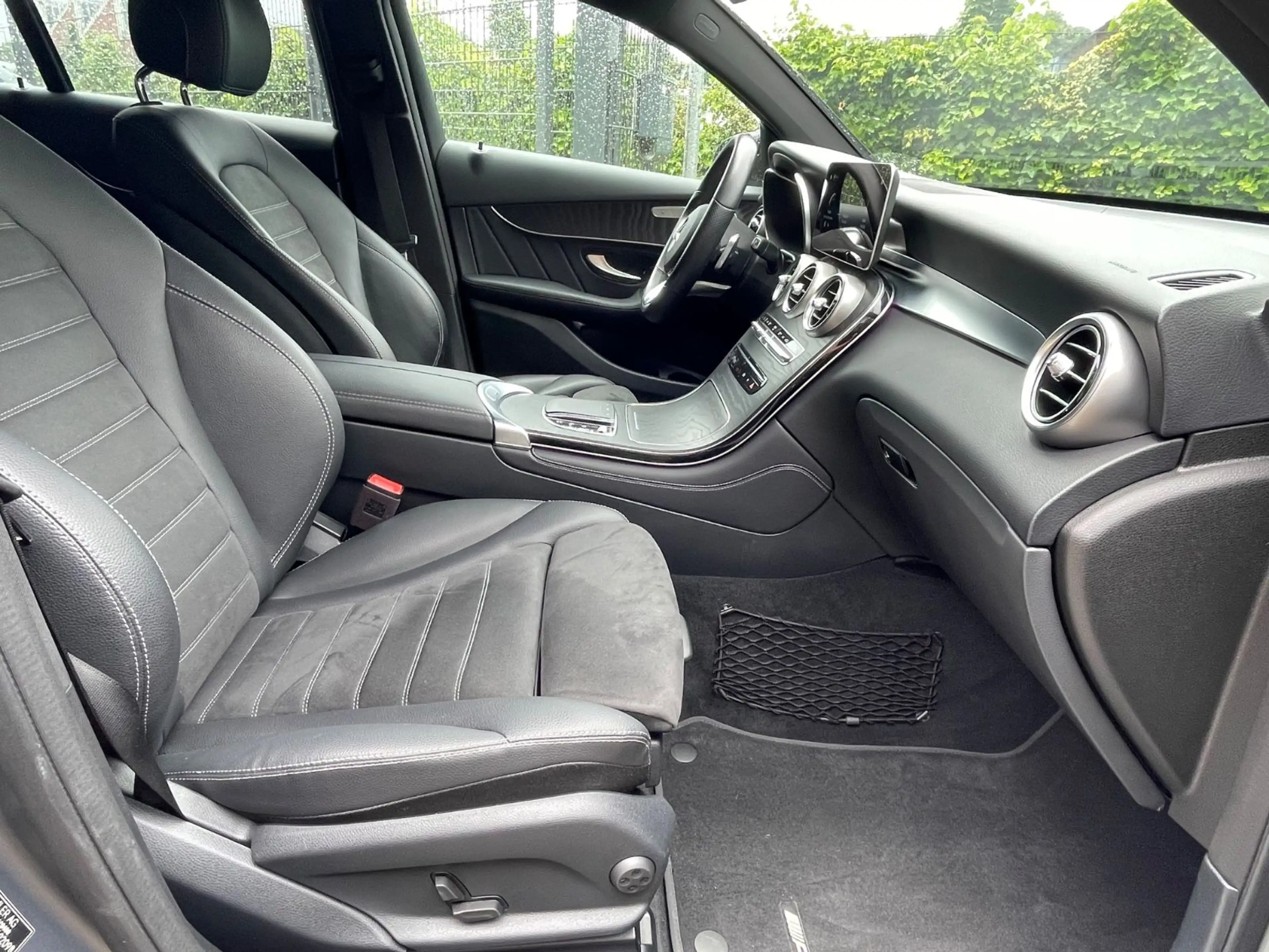 Mercedes-Benz GLC 300 Coupe 4Matic //AMG*NIGHT*AMBIETE*360KAME — photo 9