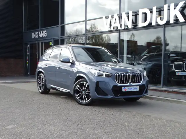 BMW X1 sDrive20i M Sport Pano.Dak Head-Up Harman/Kardon 3