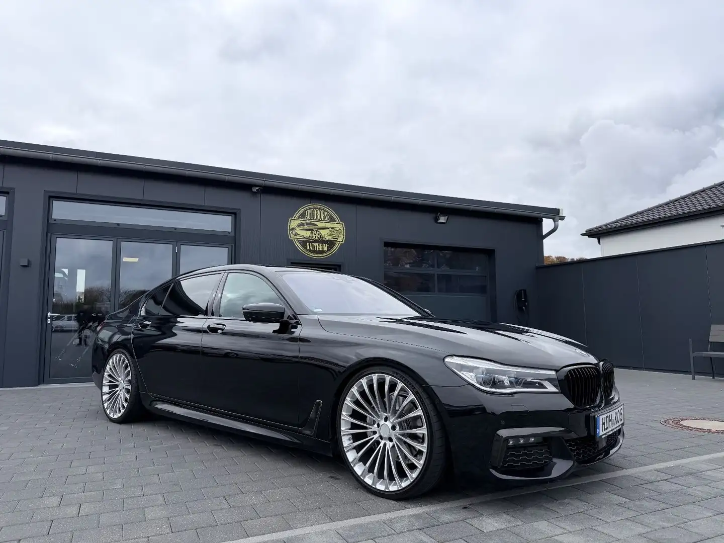 BMW 740 L d xDrive*VOLL* Schwarz - 1