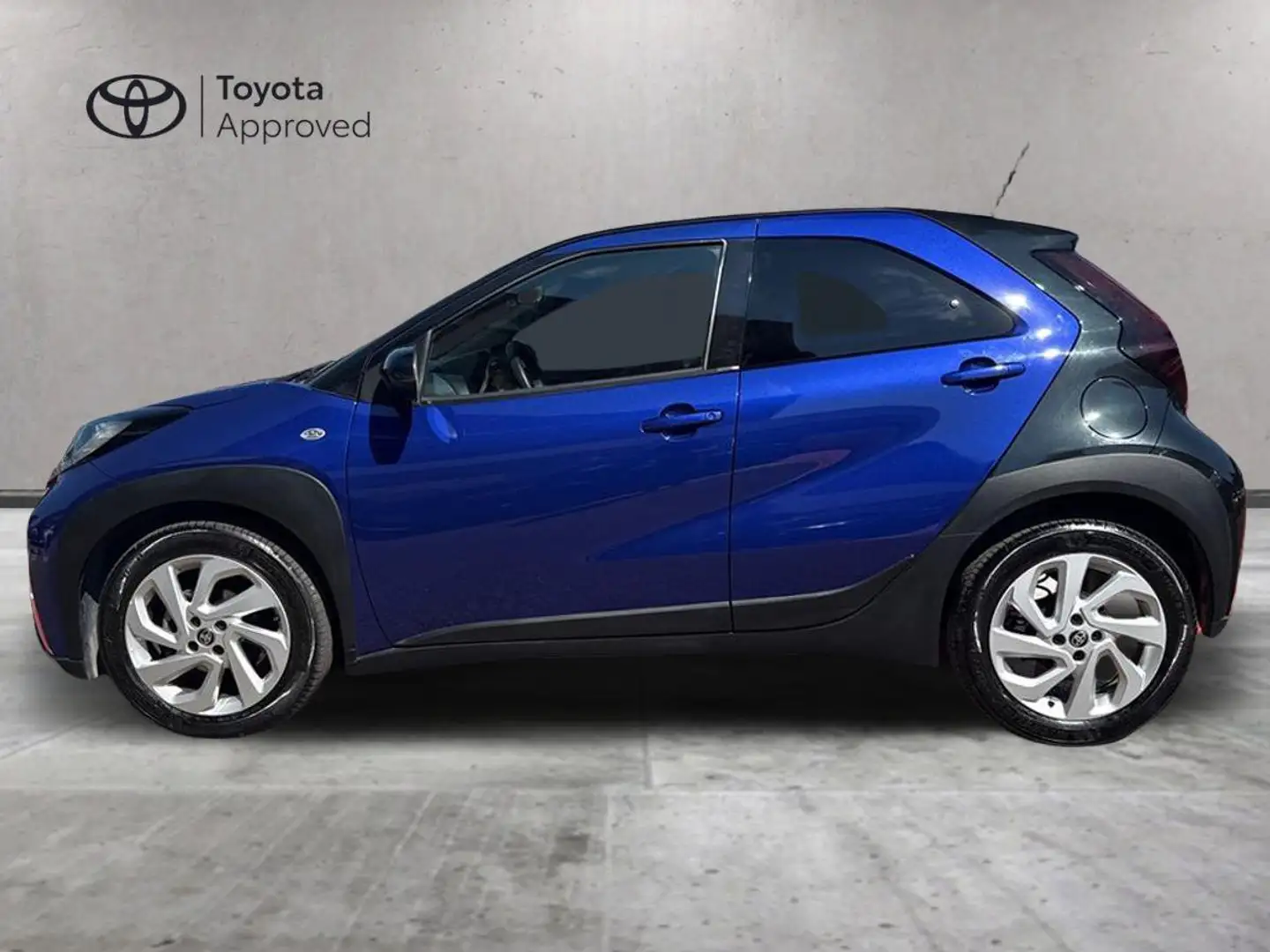 Toyota Aygo X Aygo X 1.0 Trend 72cv s-cvt Blu/Azzurro - 2
