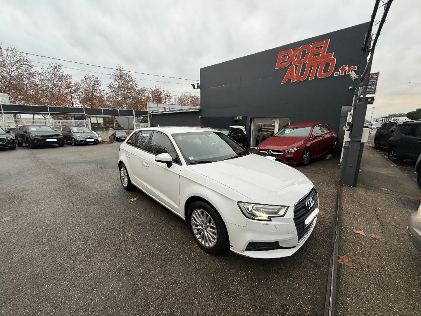 Audi A3 1.6 TDI 116 S tronic 7 - 1