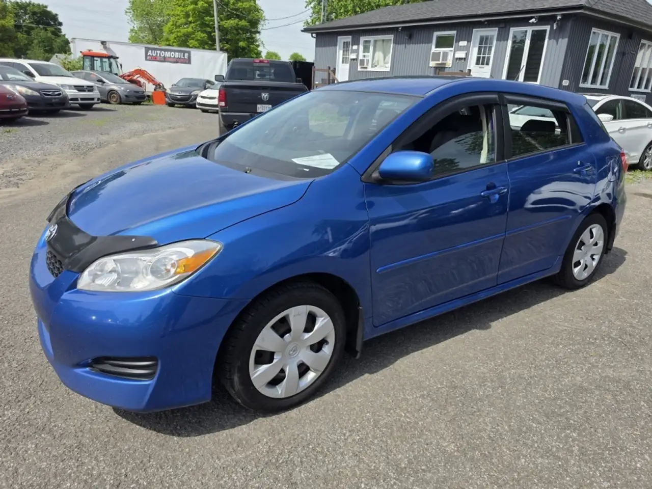Toyota Matrix снимка Toyota Matrix