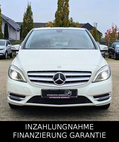 Mercedes-Benz B 180 *XENON*NAVI*PDC*SHZ*