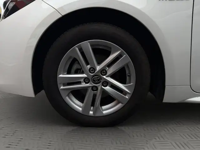 Toyota Corolla view 9