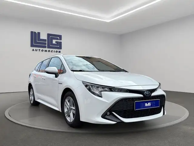 Toyota Corolla view 3