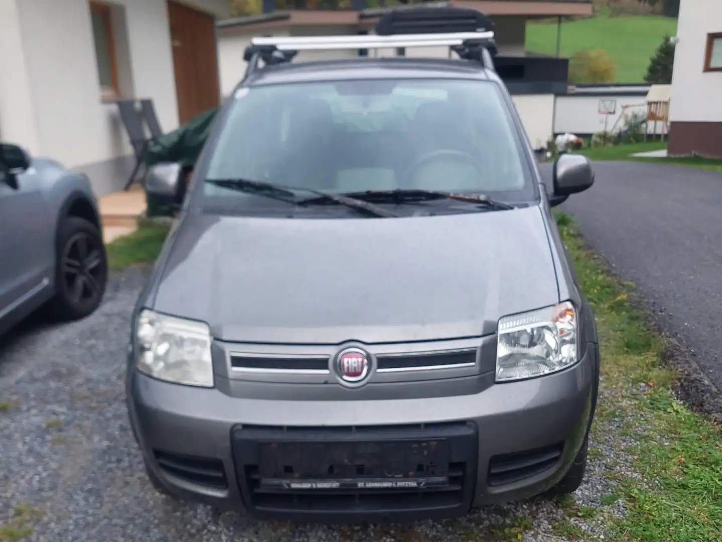 Fiat Panda Panda 1,2 4x4 Grau - 2