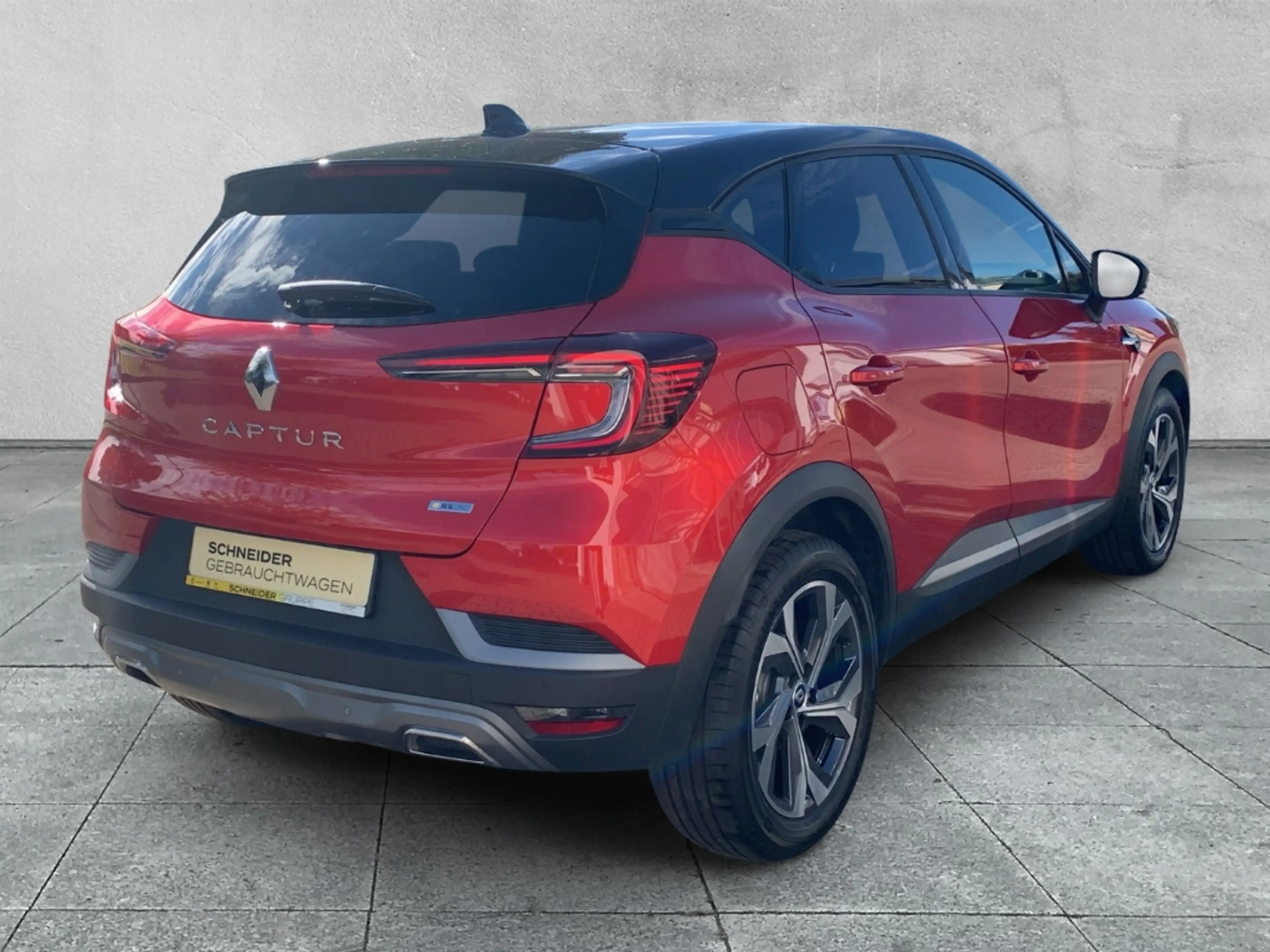 Renault Captur LINE MILD HYBRID 160 EDC R.S. Line BOSE+NAVI+ — photo 5